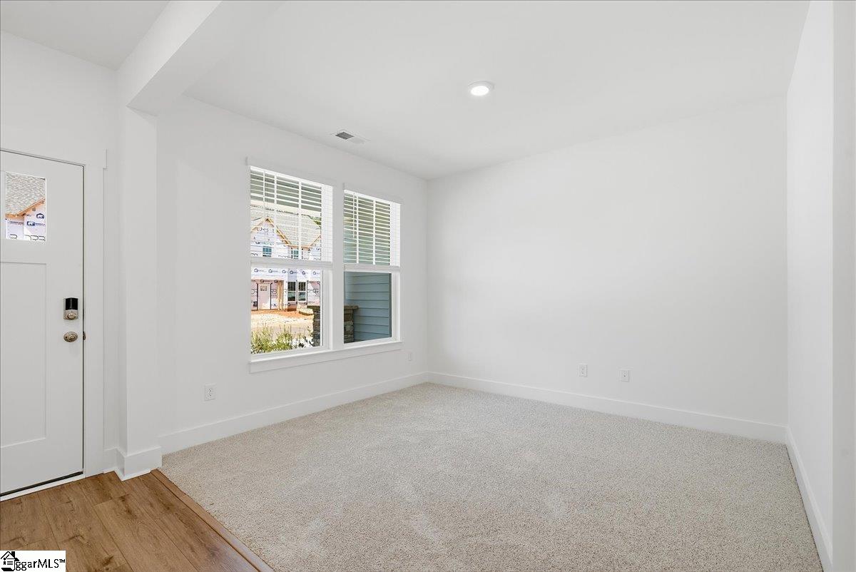 241 Islay Way Property Photo 4