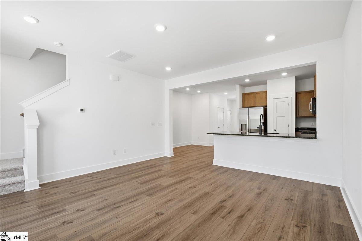 241 Islay Way Property Photo 10