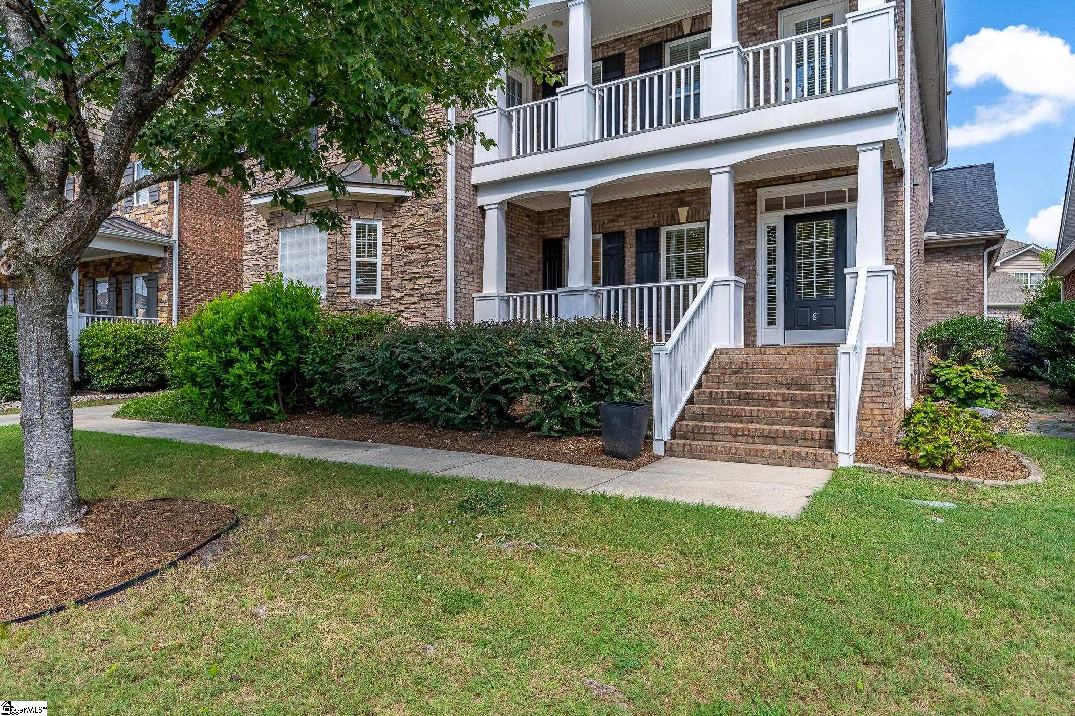 8 Firnstone Court Property Photo 2