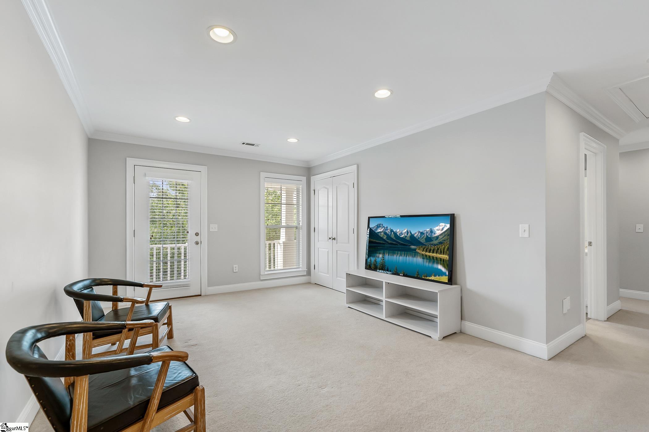 8 Firnstone Court Property Photo 28