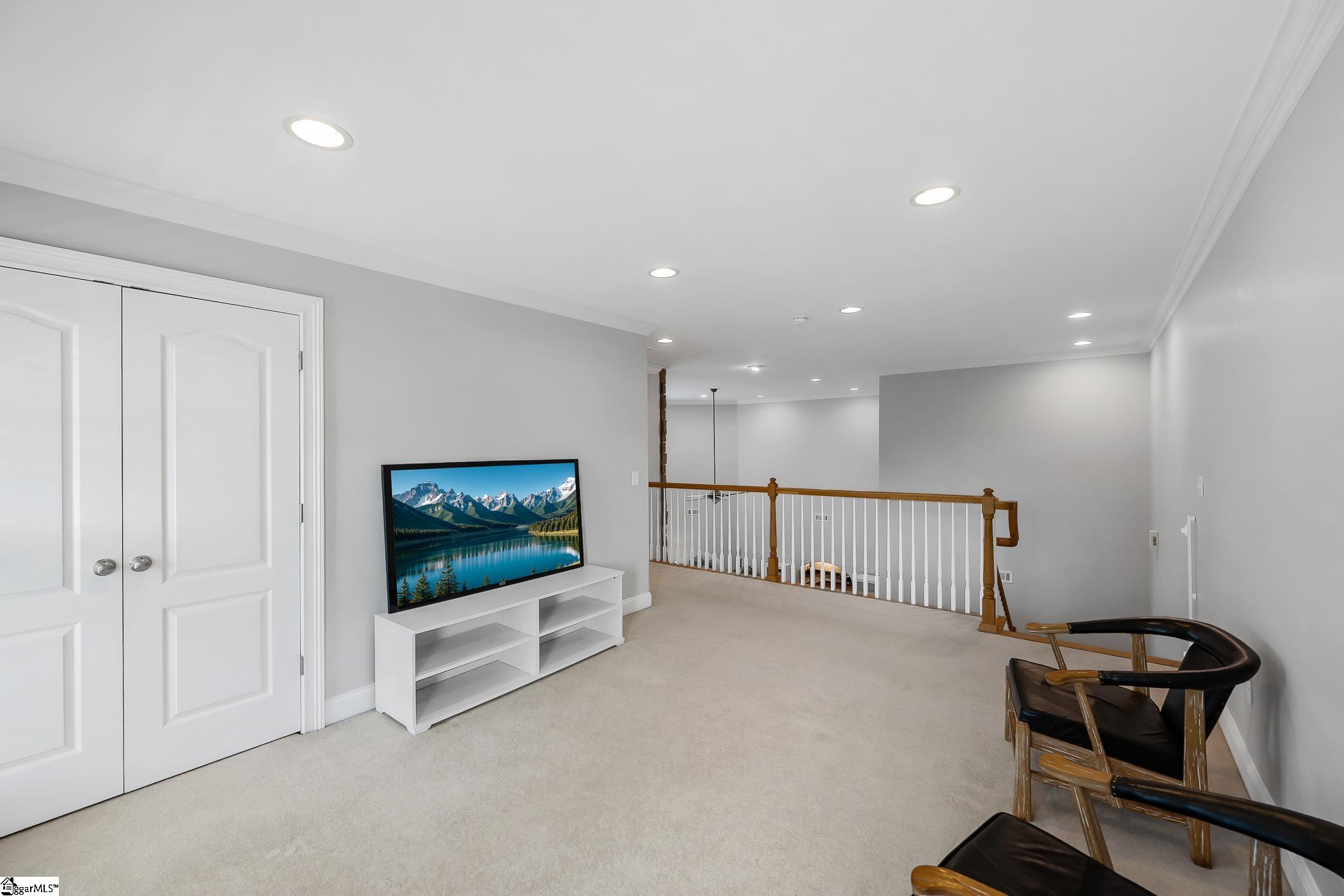 8 Firnstone Court Property Photo 29