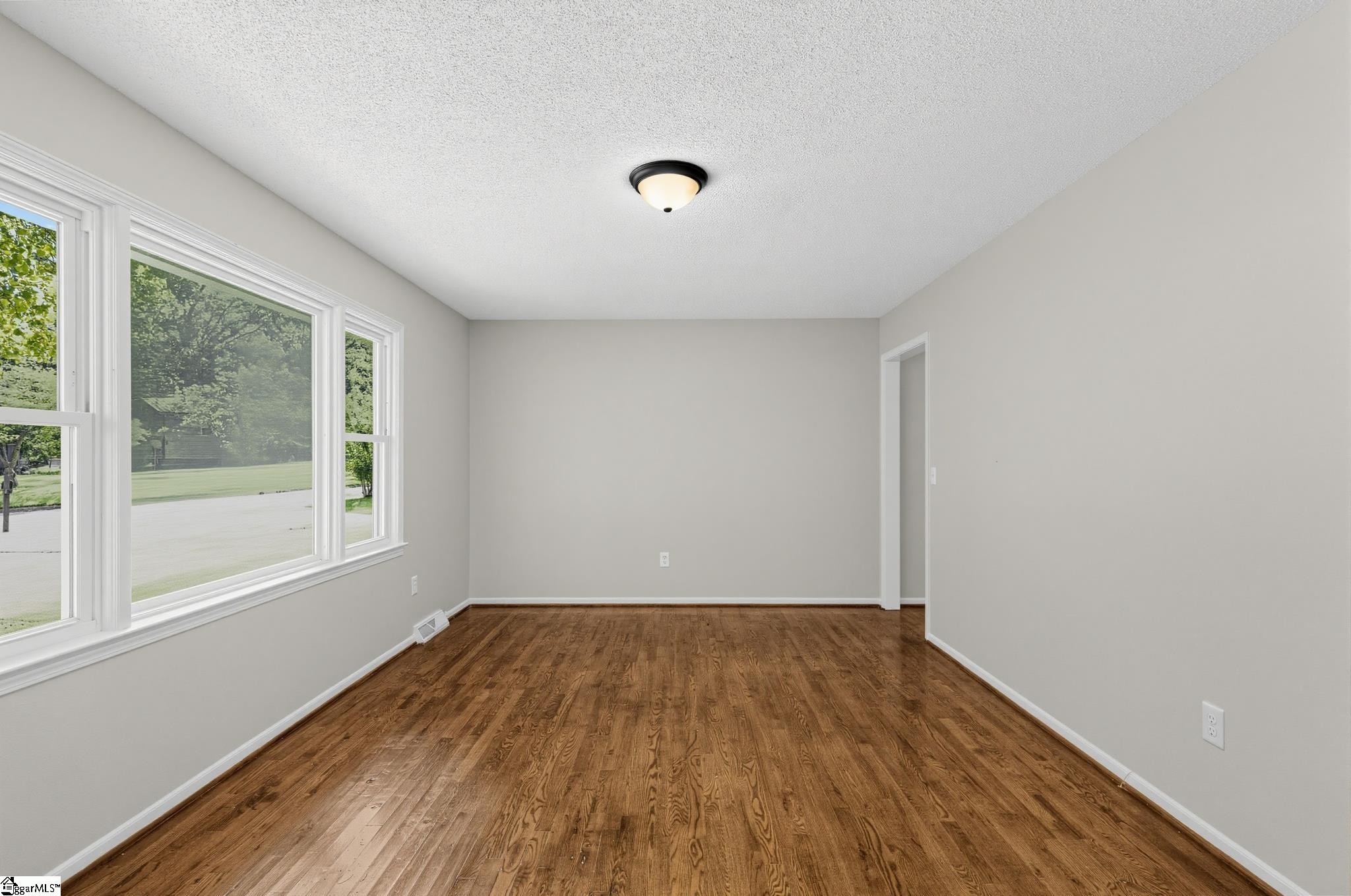 202 Vinewood Court Property Photo 6