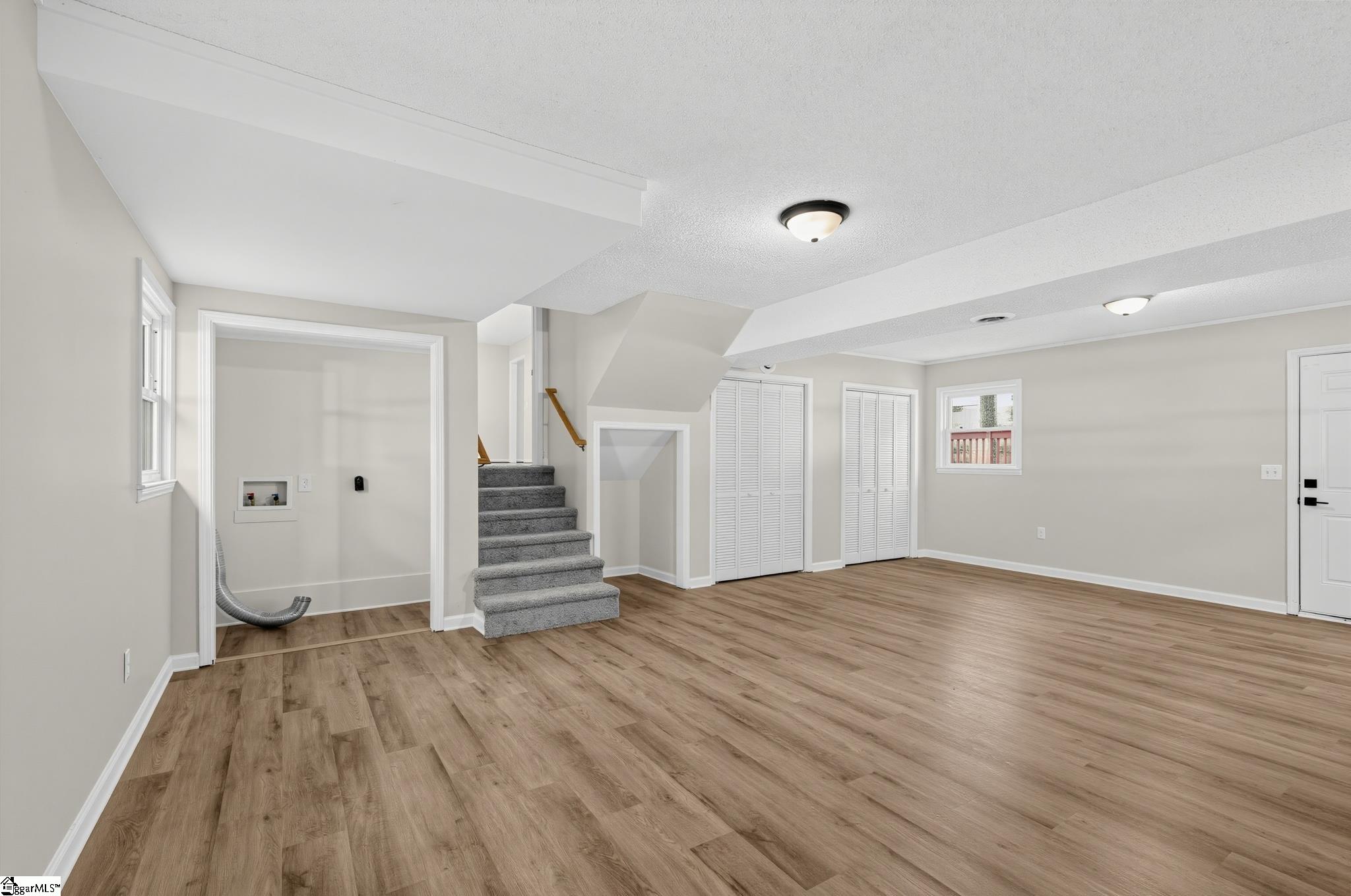 202 Vinewood Court Property Photo 10