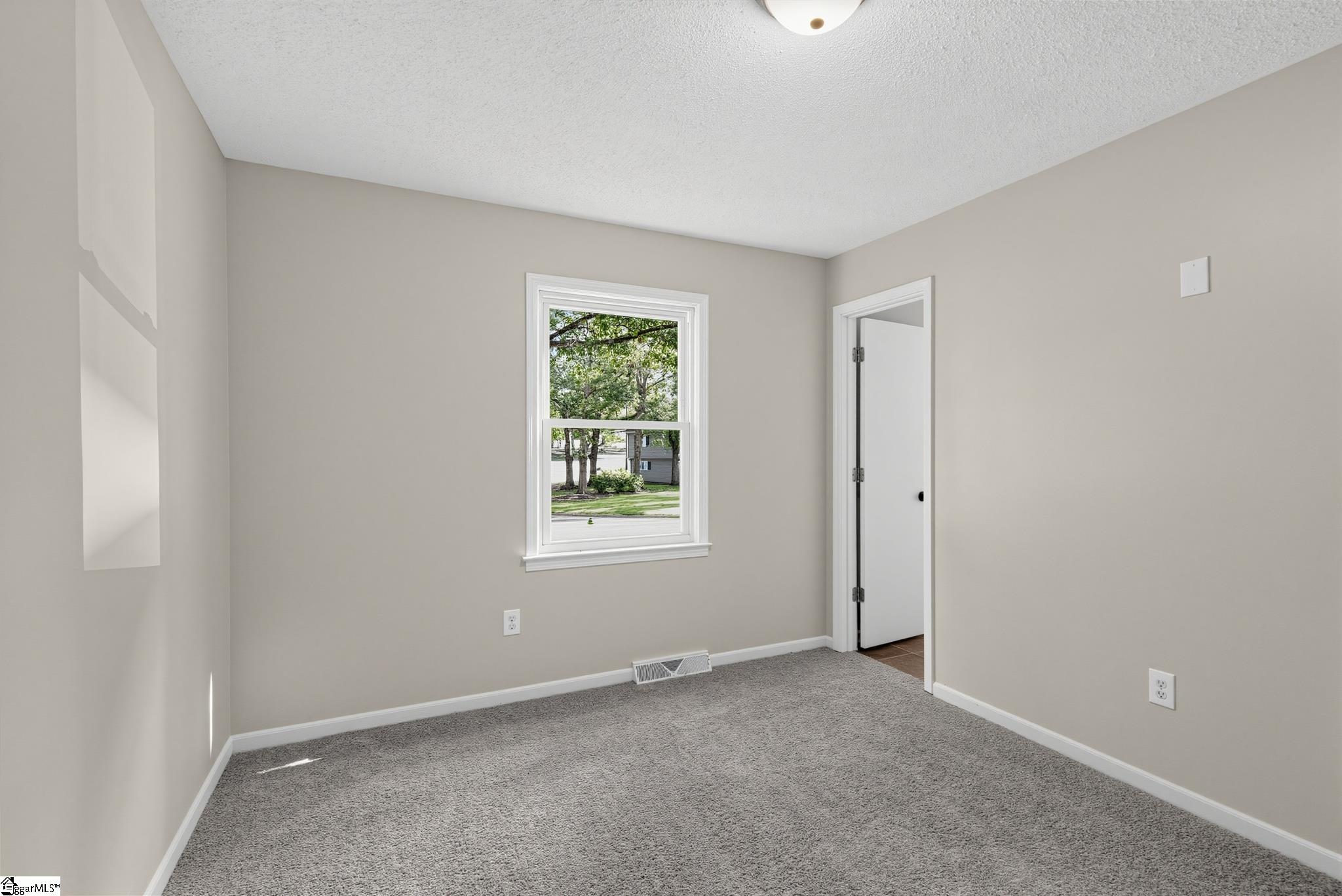 202 Vinewood Court Property Photo 13