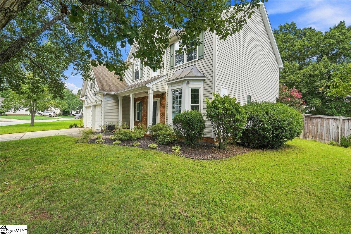 103 Woodruff Lake Way Property Photo 2