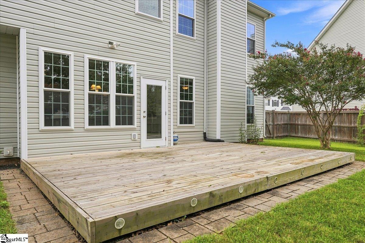 103 Woodruff Lake Way Property Photo 36