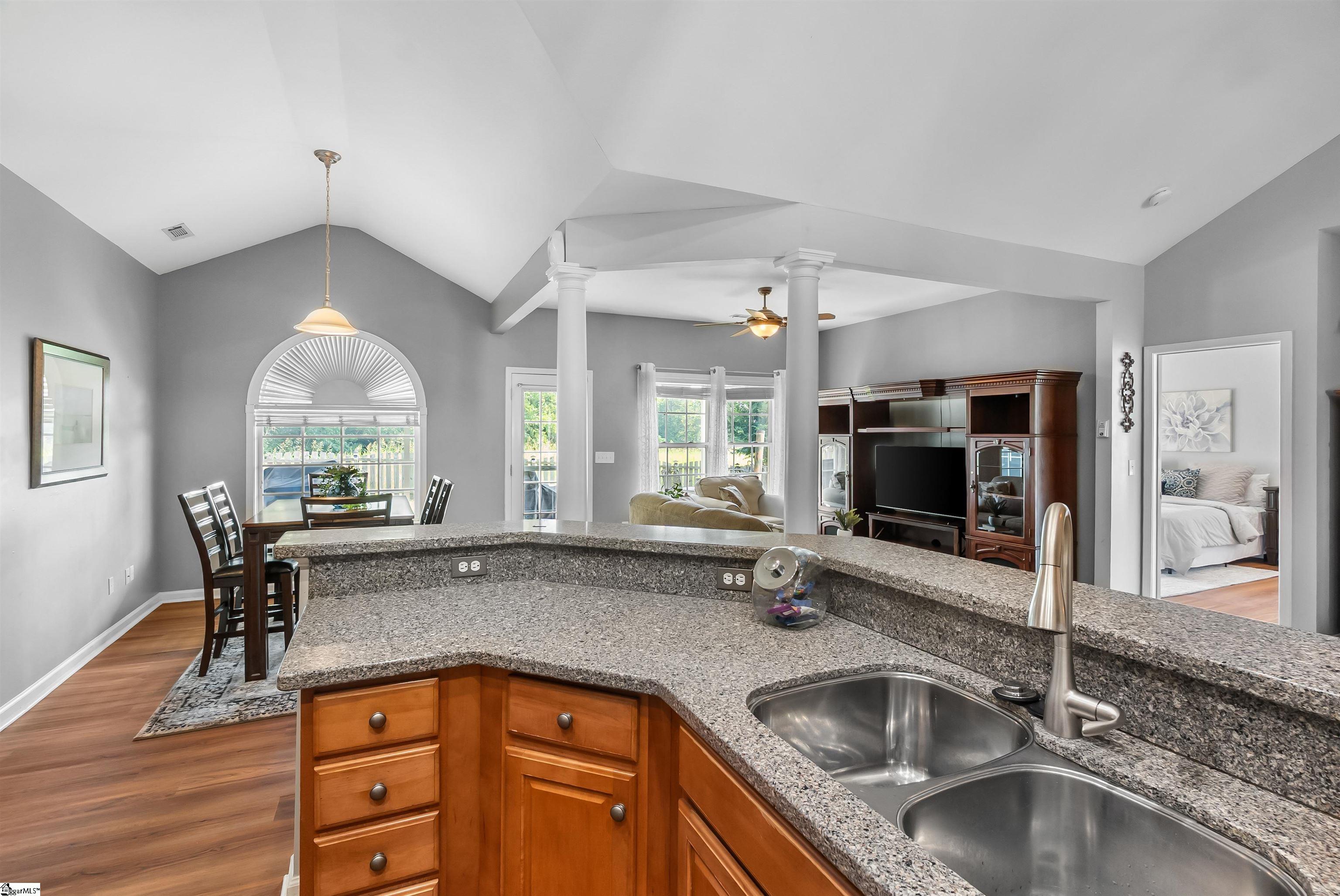 129 Saint Johns Street Property Photo 14