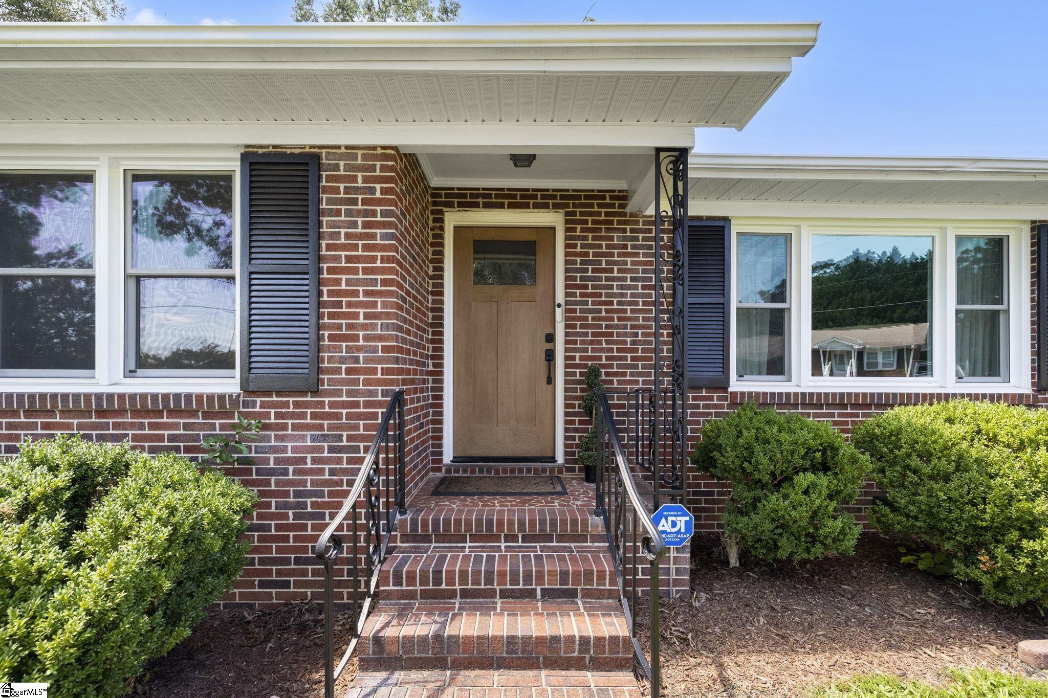 1 Dickens Lane Property Photo 2