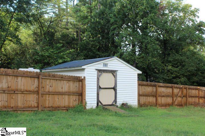 103 Pine Forest Drive Property Photo 17