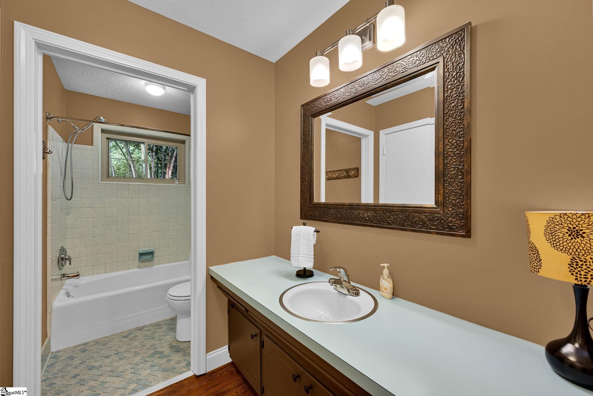 900 Cricket Lane Property Photo 11