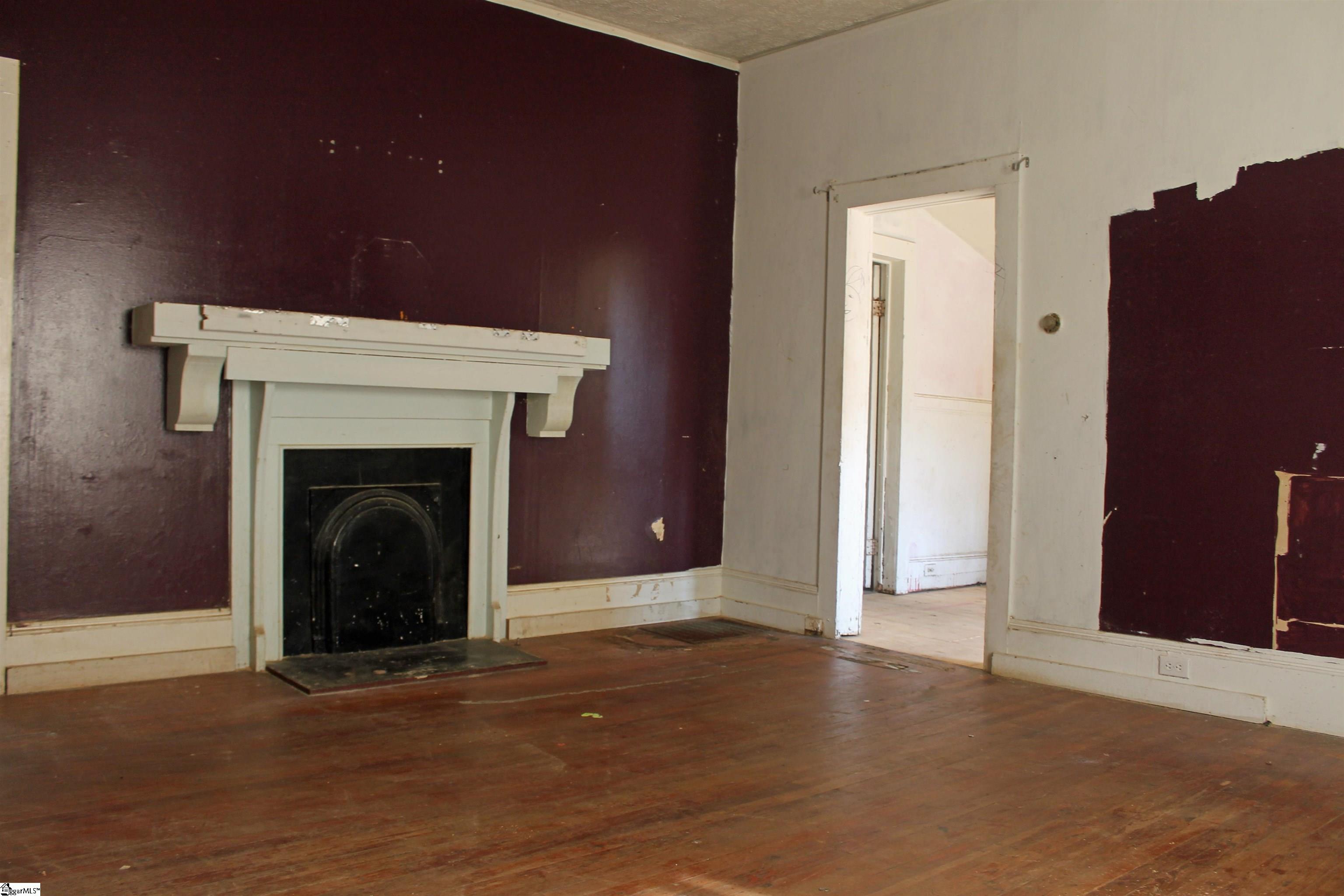 114 4th Street Property Photo 3
