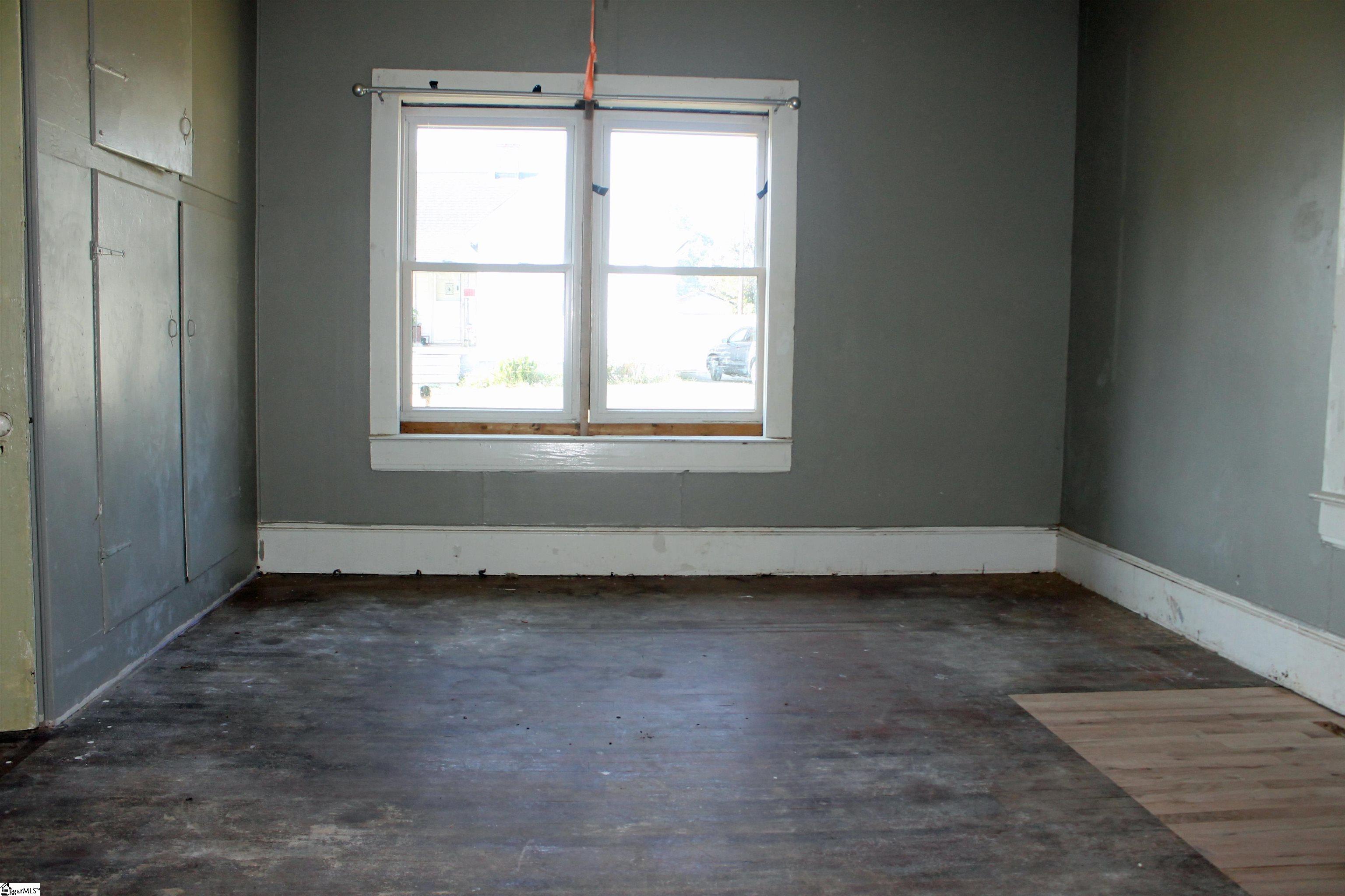114 4th Street Property Photo 4