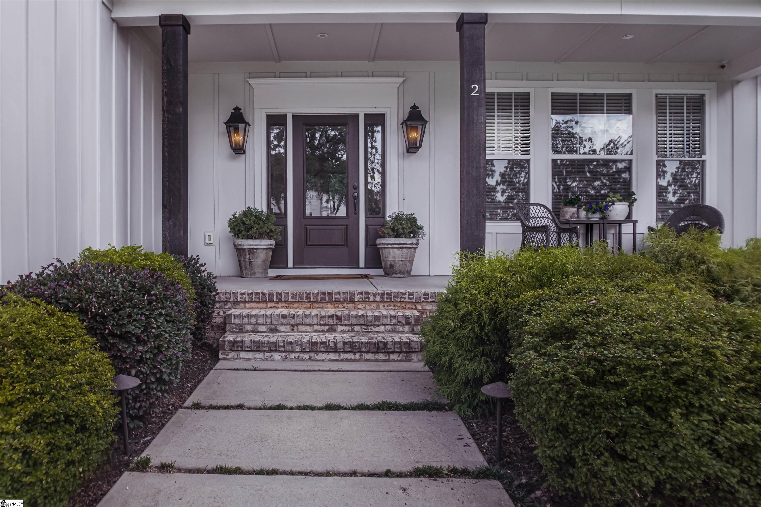 2 Country Squire Court Property Photo 2