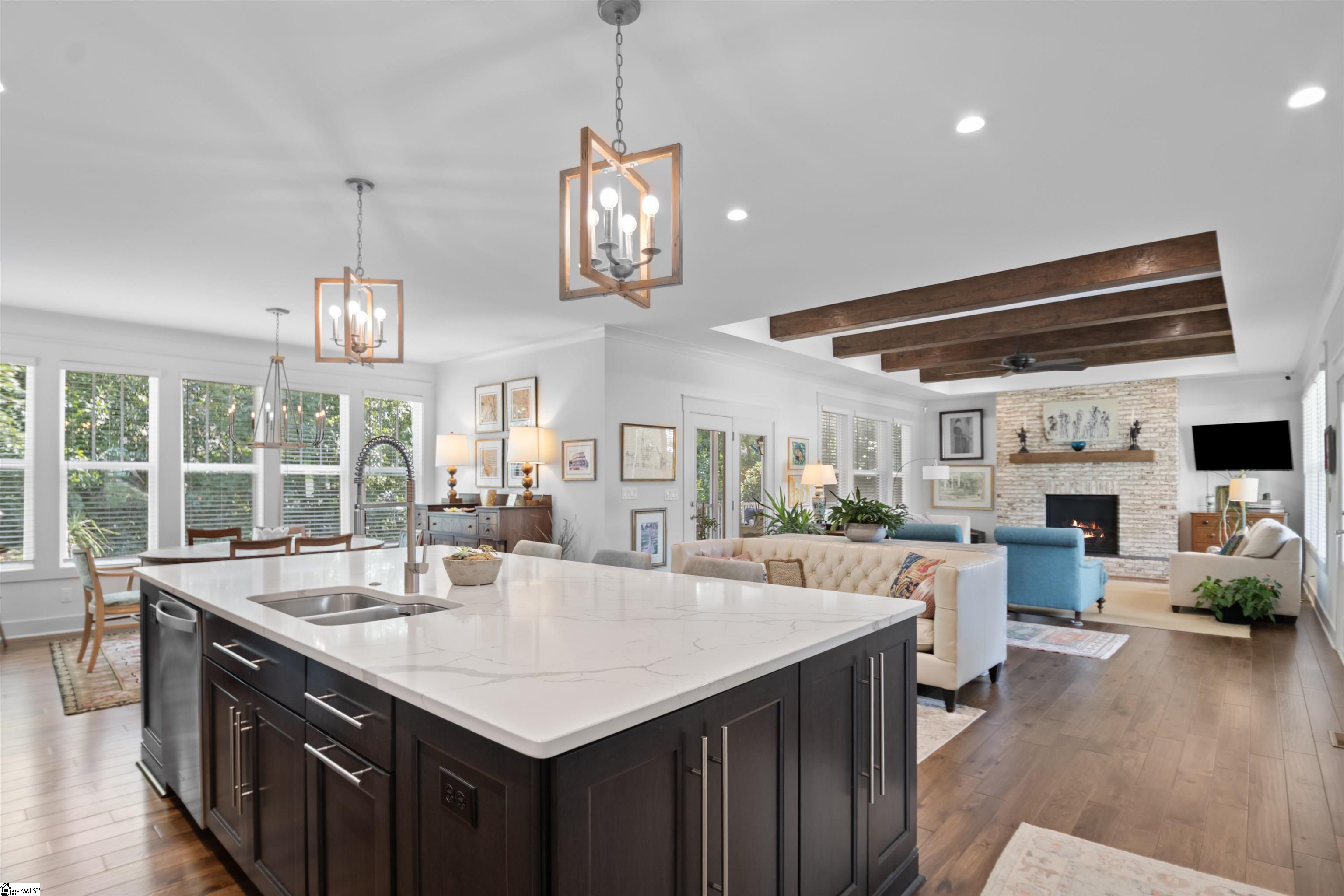 2 Country Squire Court Property Photo 11