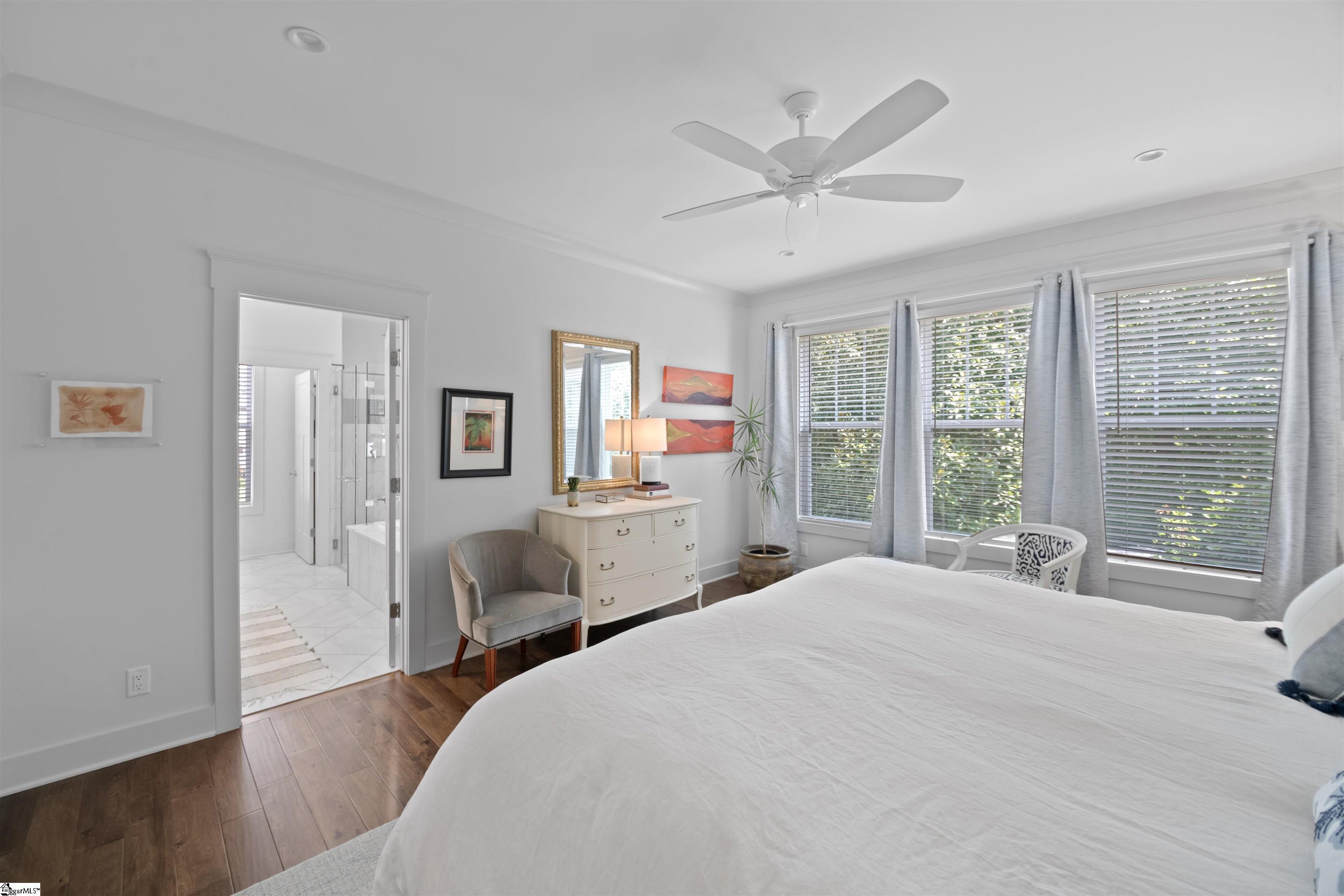 2 Country Squire Court Property Photo 23