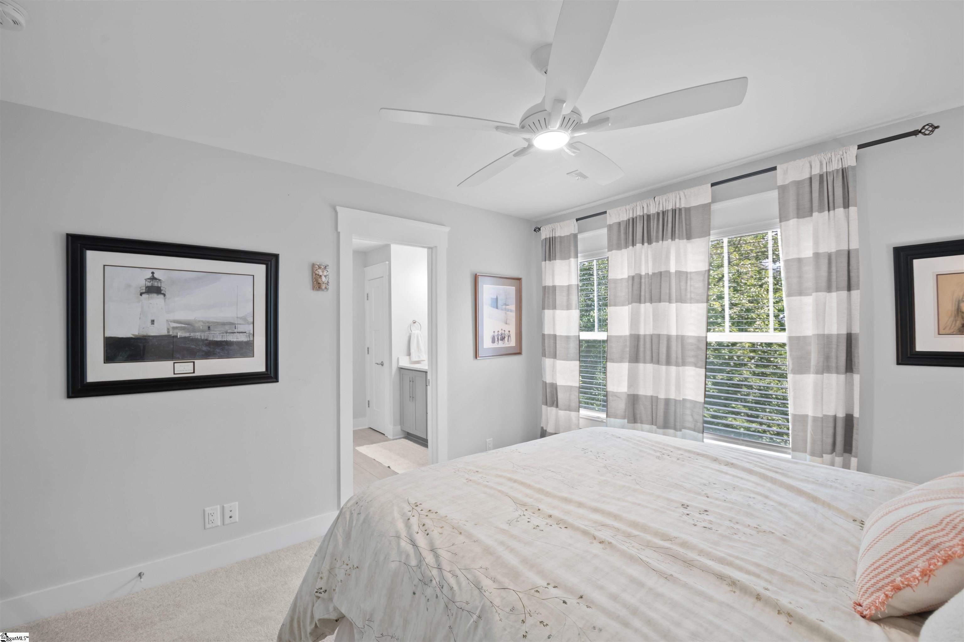 2 Country Squire Court Property Photo 42
