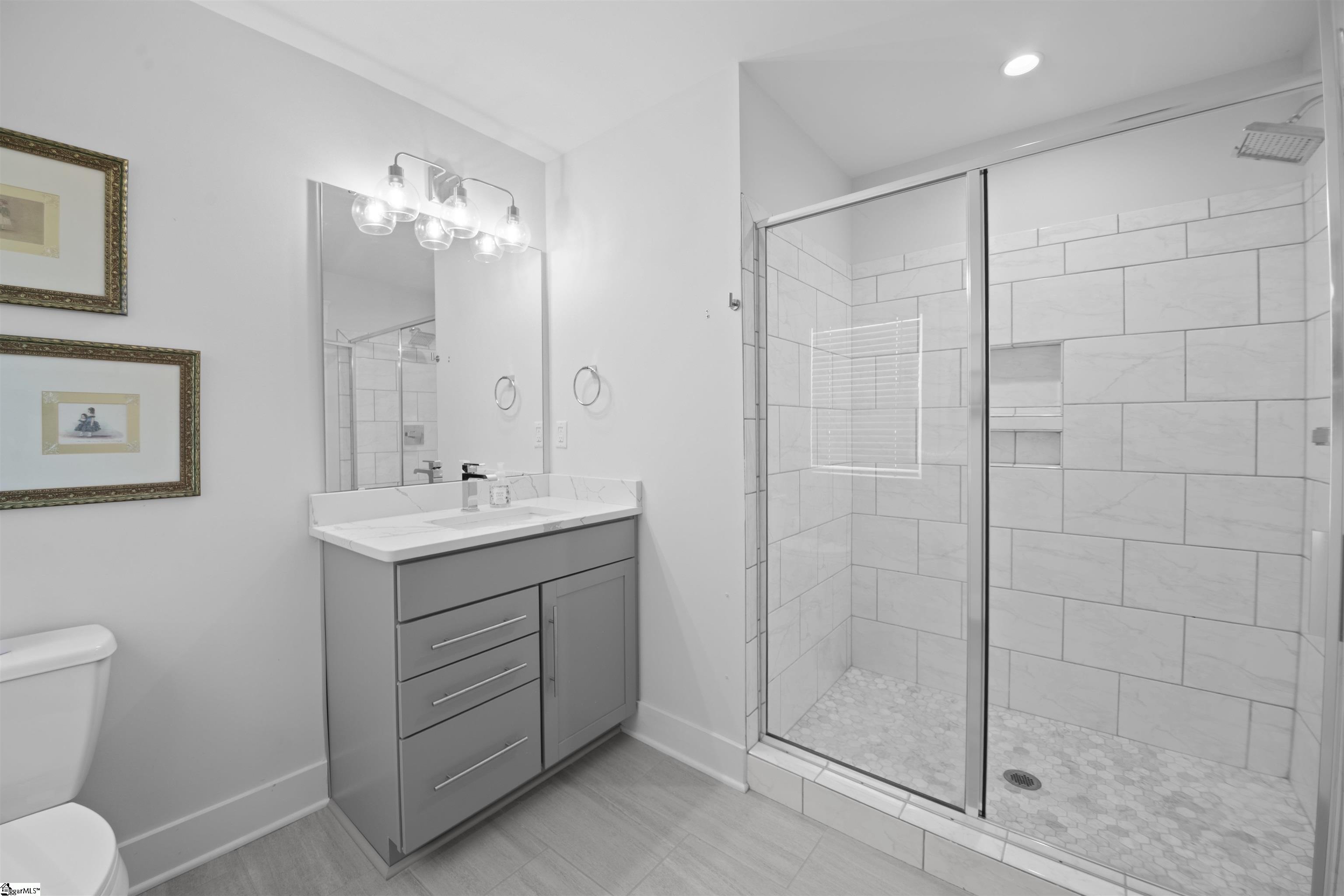 2 Country Squire Court Property Photo 46