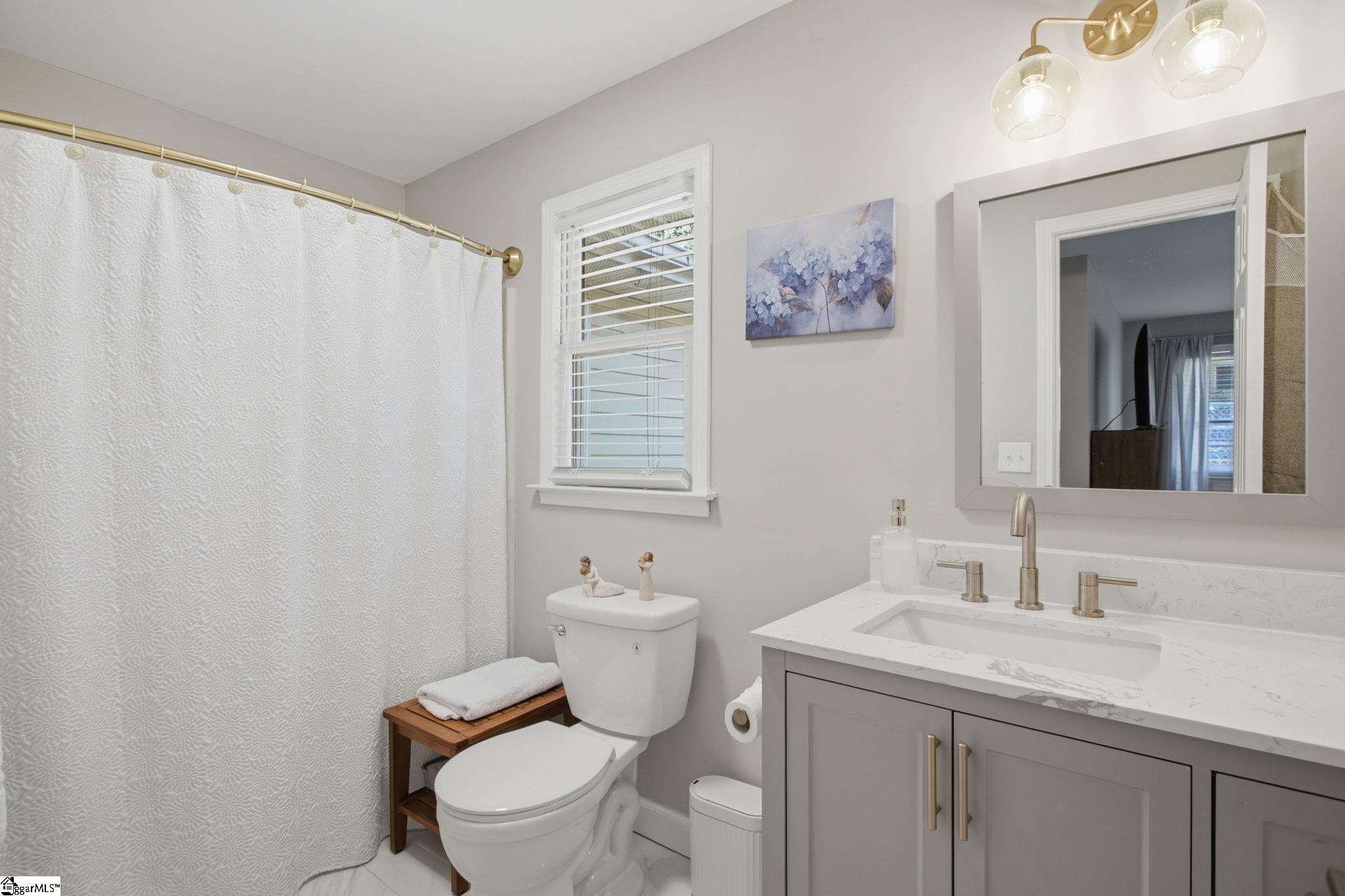824 Chick Springs Road Property Photo 11