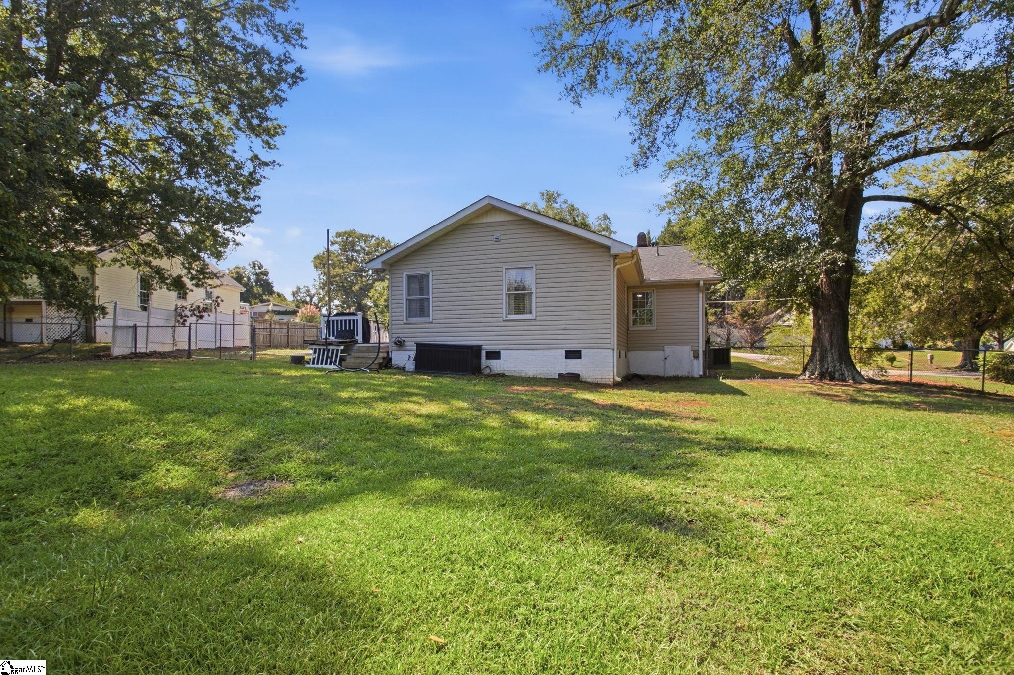 824 Chick Springs Road Property Photo 18