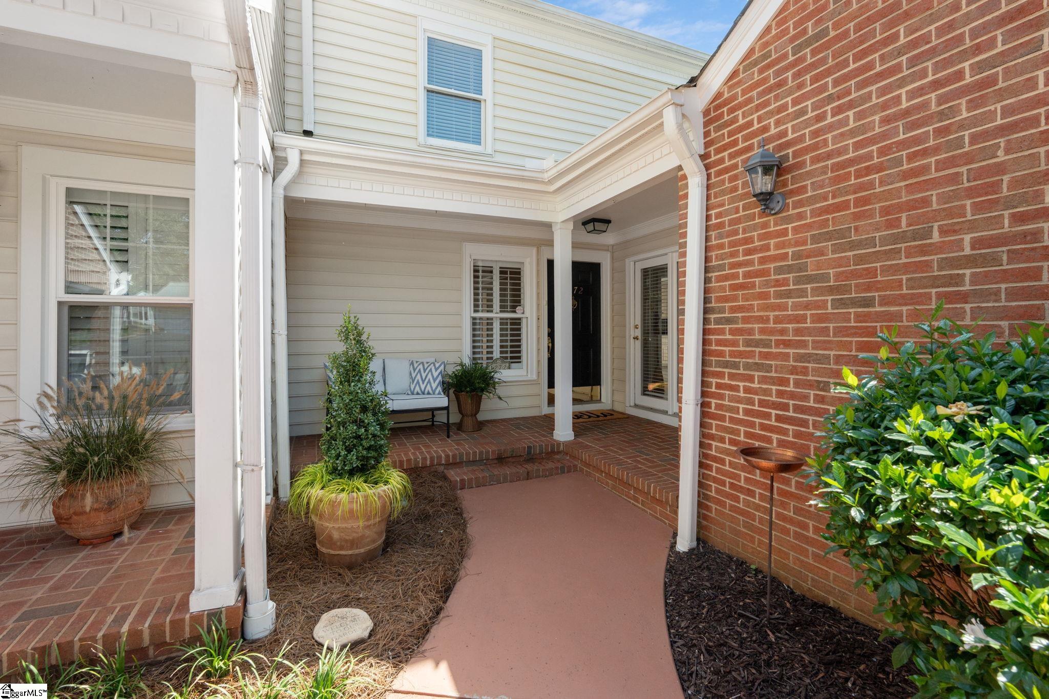 1272 Shadow Way Property Photo 1