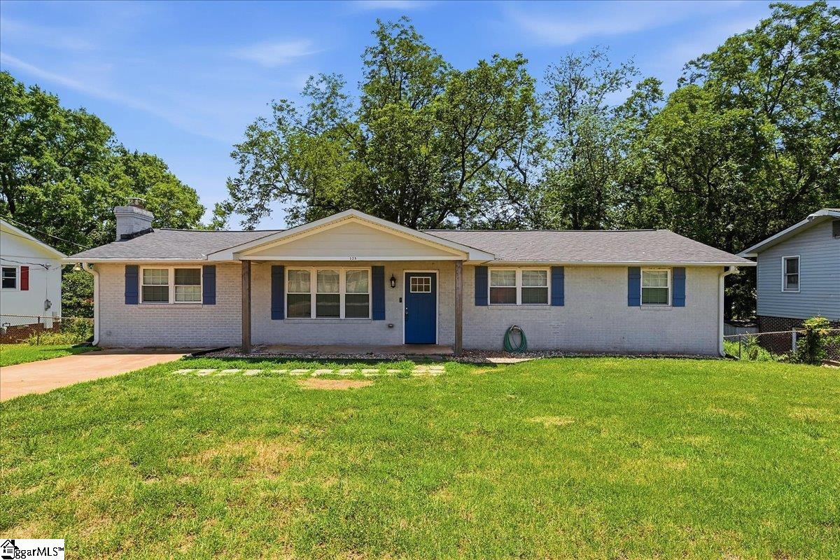 123 Monaview Circle