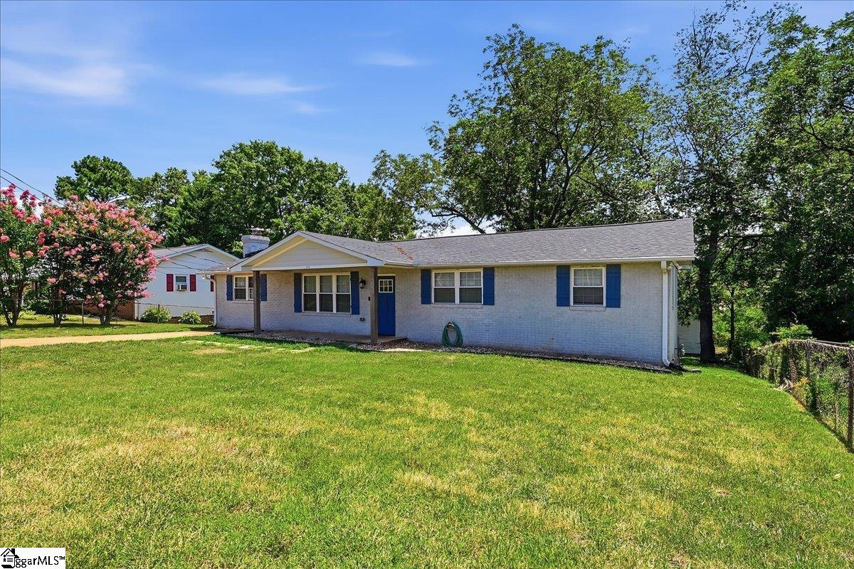 123 Monaview Circle Property Photo 2