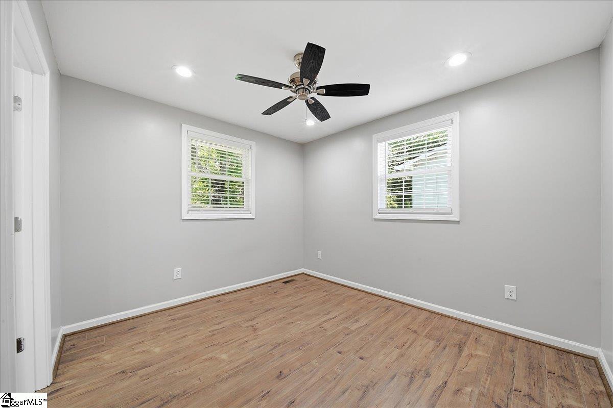 123 Monaview Circle Property Photo 23