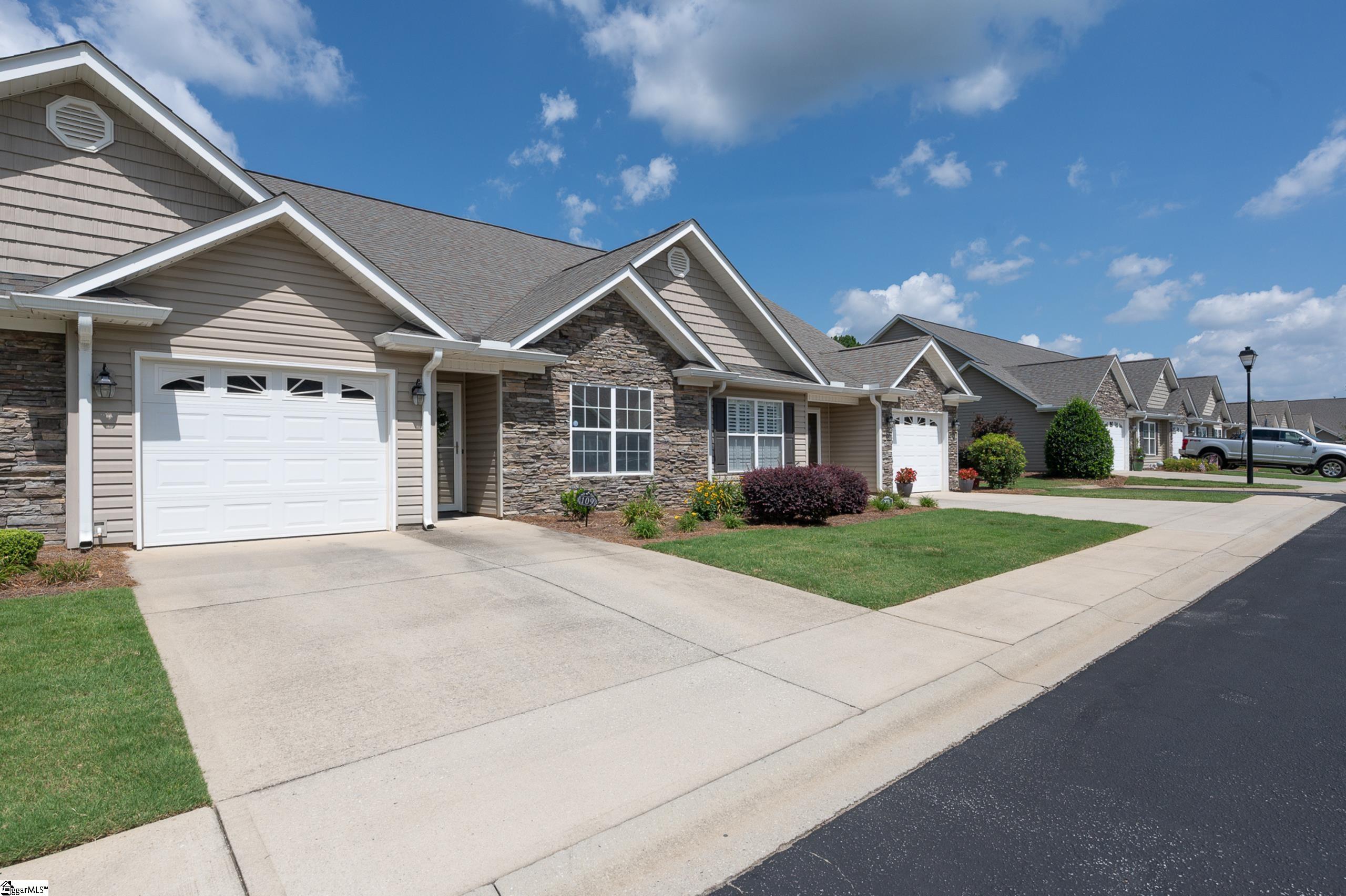 109 Shalom Drive Property Photo 2