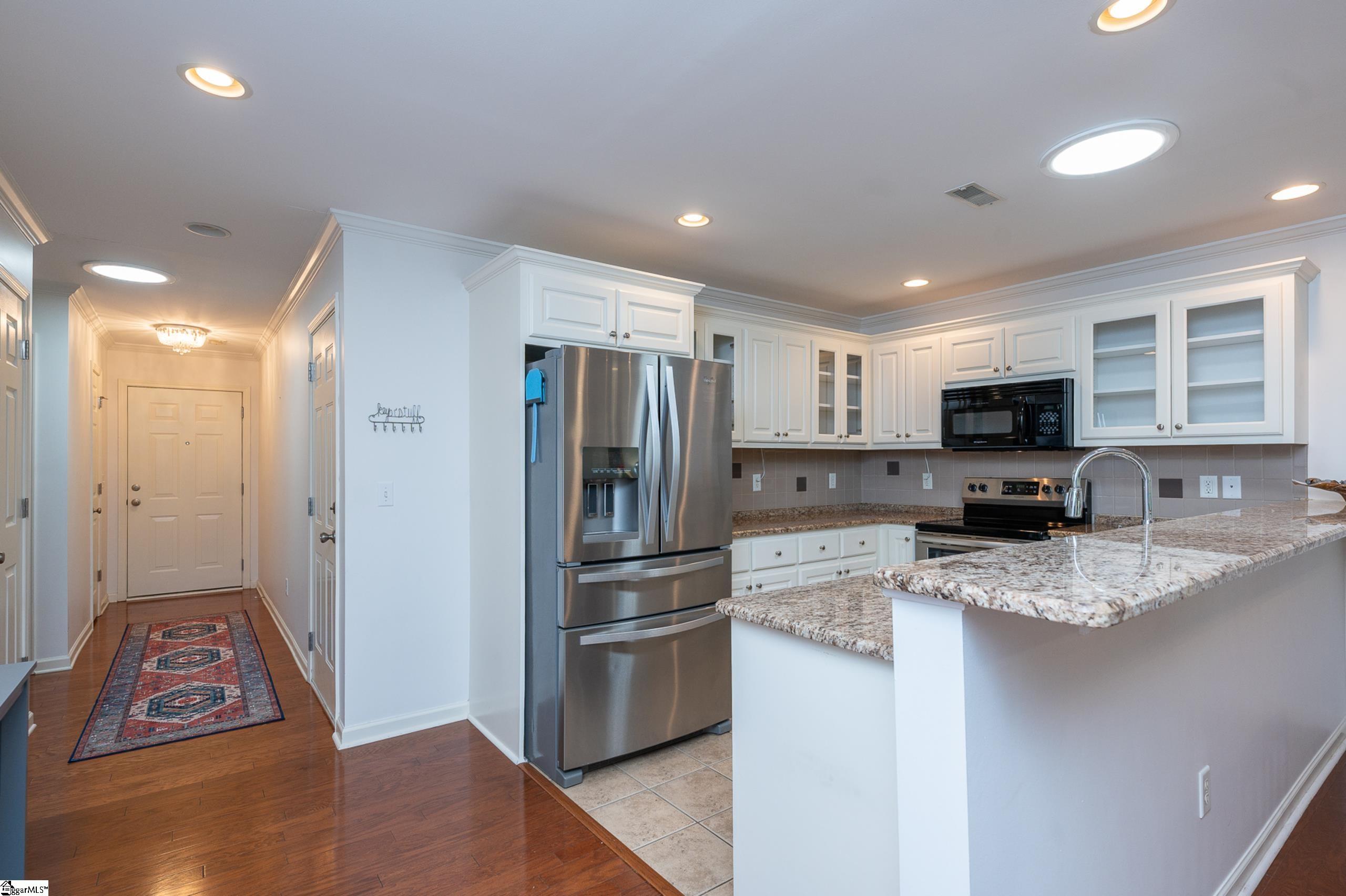 109 Shalom Drive Property Photo 4