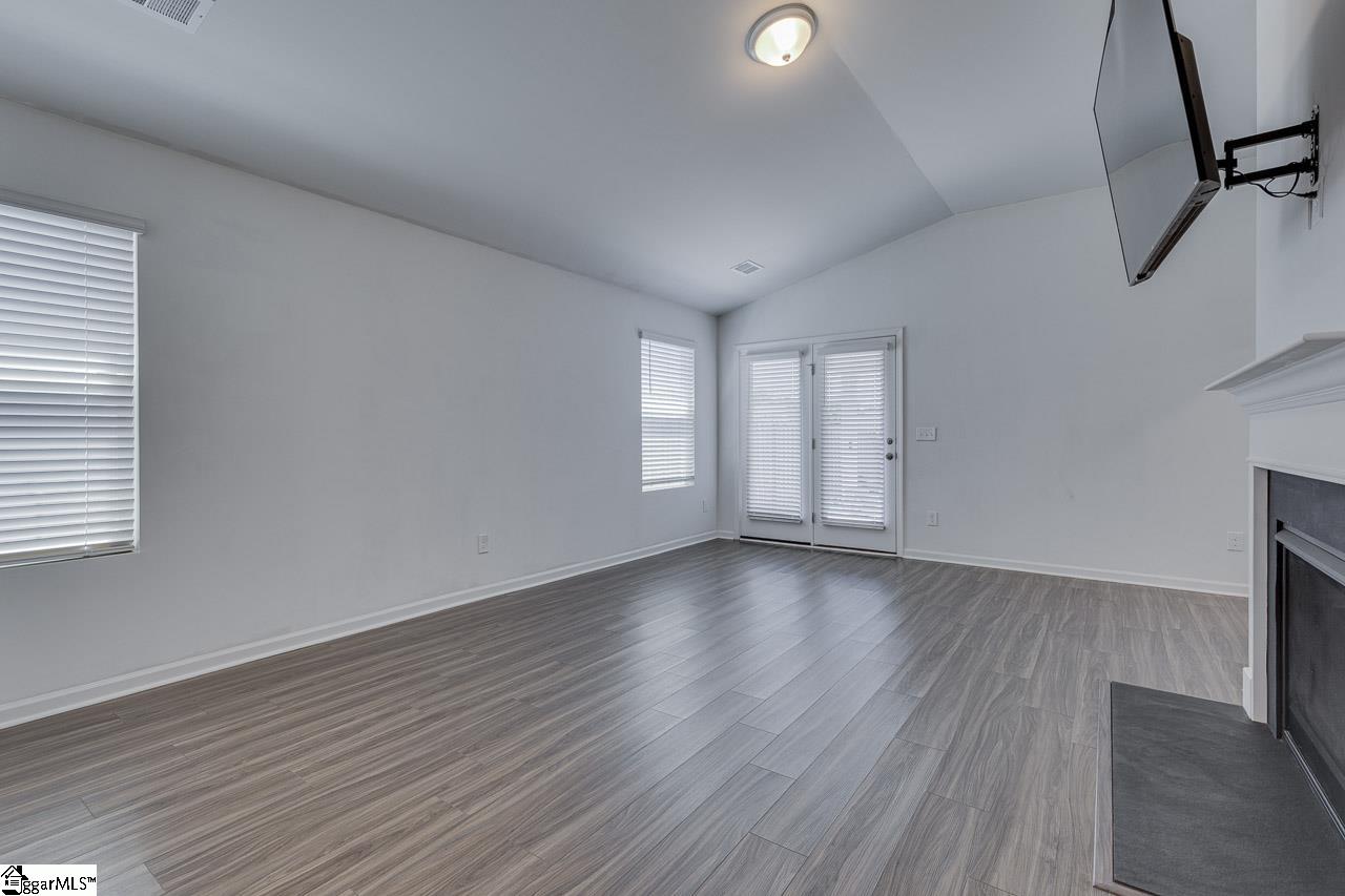 15 Chalet Court Property Photo 8