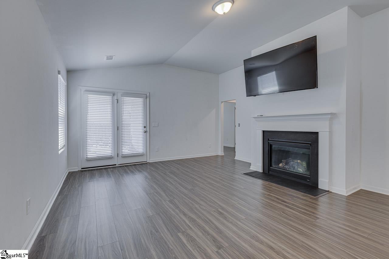 15 Chalet Court Property Photo 9