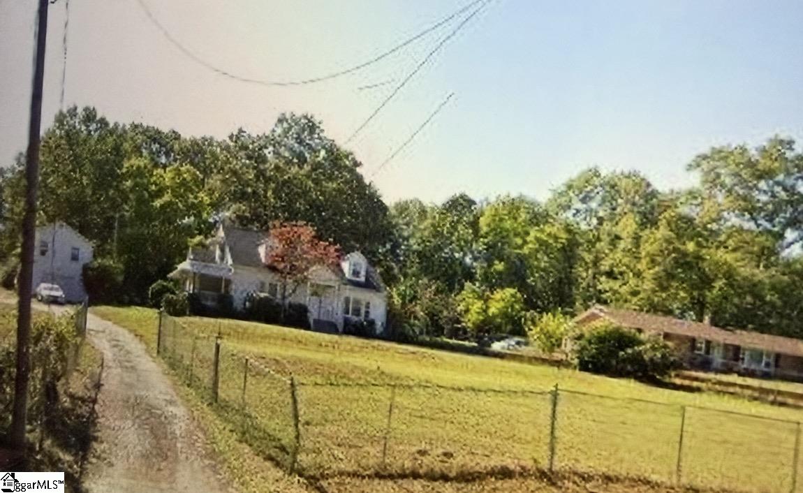 2819 Poinsett Highway Property Photo 2