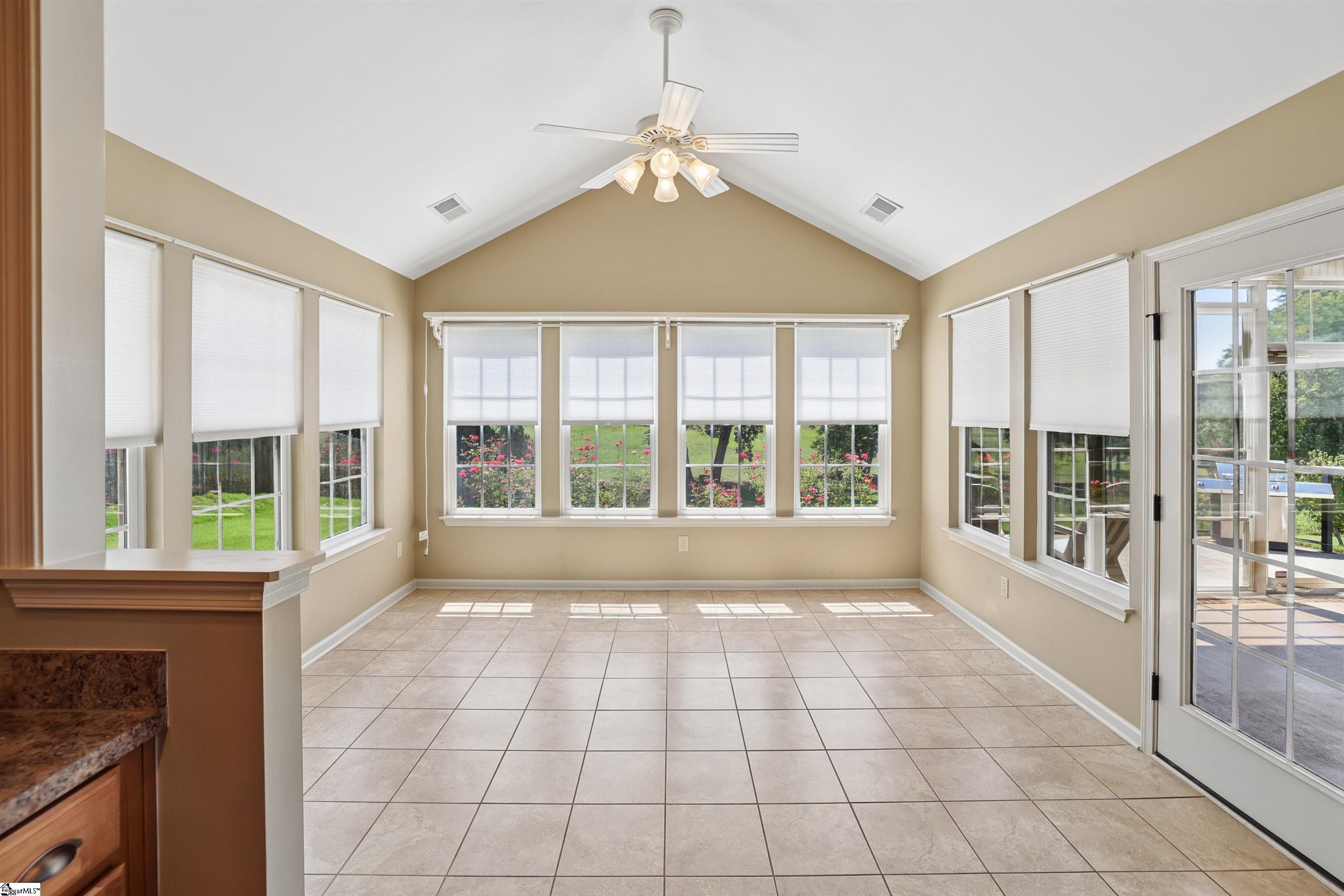159 Castleton Circle Property Photo 12