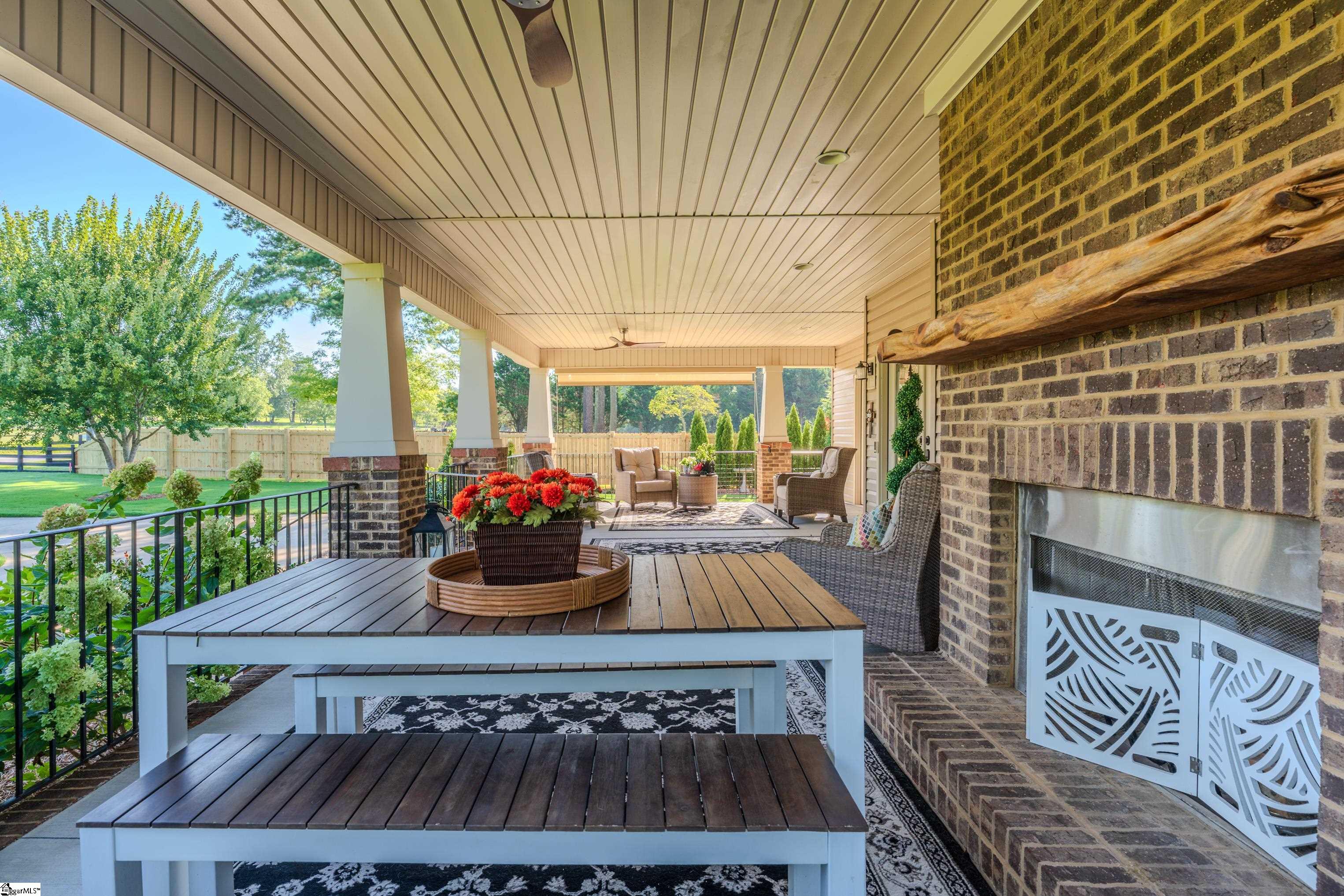 152 River Bend Road Property Photo 8
