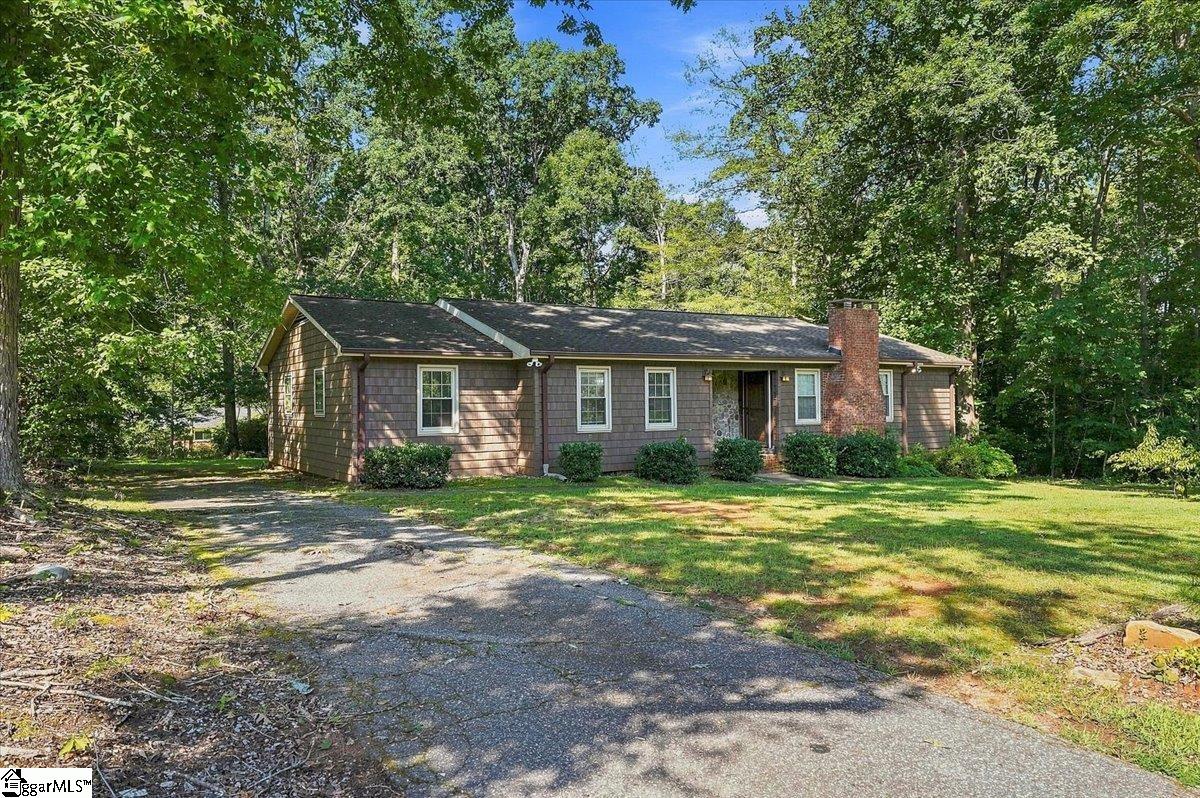 37 Wedgefield Drive Property Photo 3