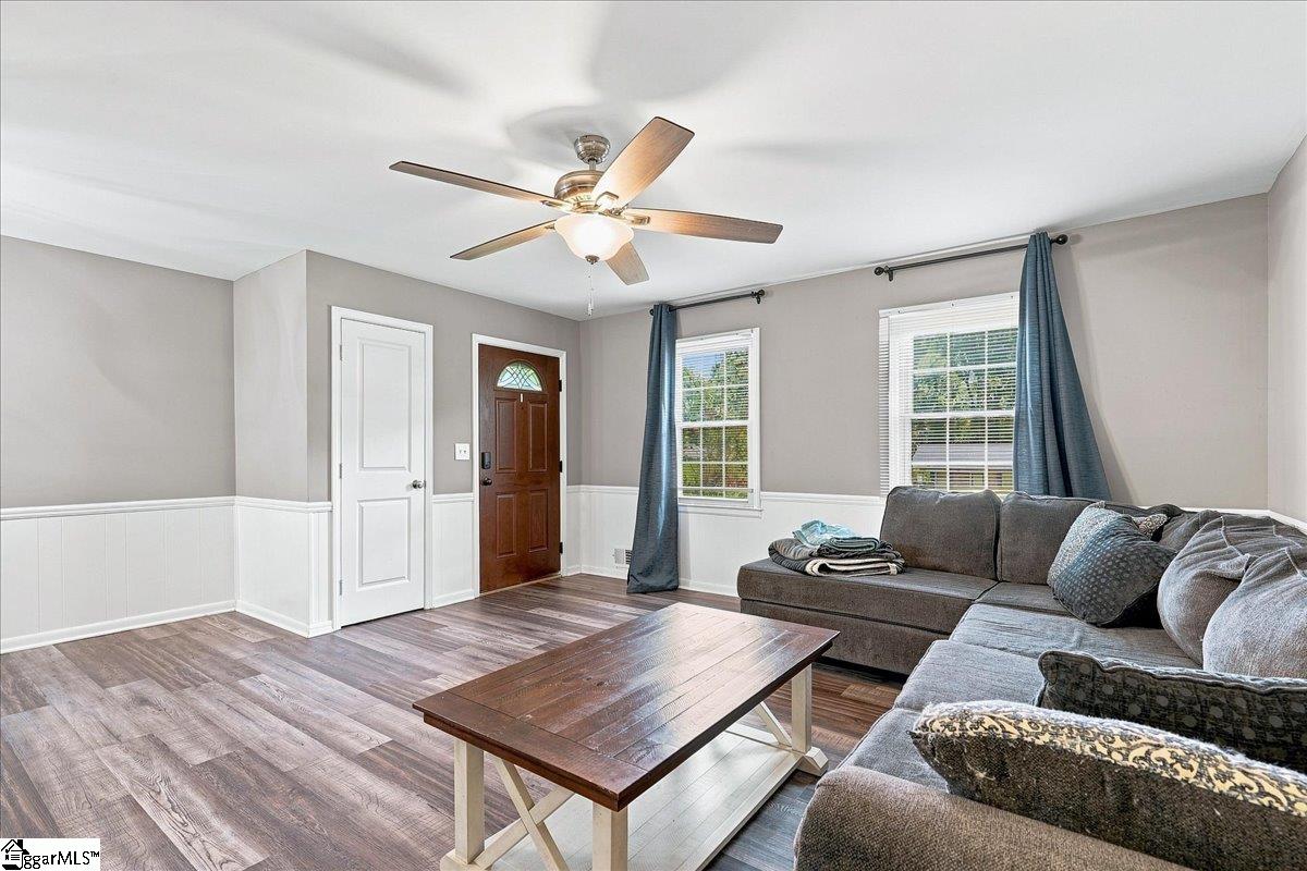 37 Wedgefield Drive Property Photo 6