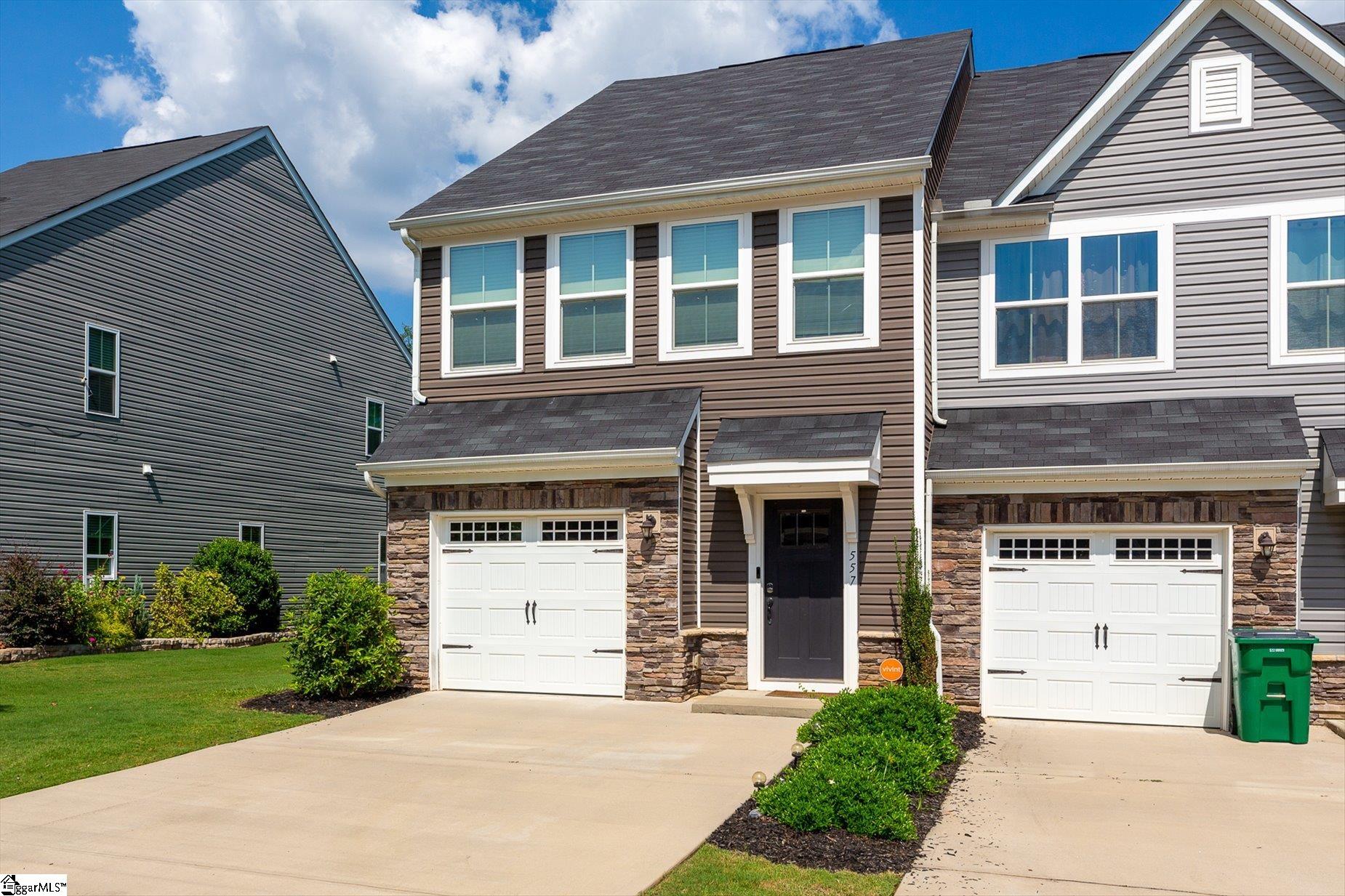 557 Preakness Run Property Photo 3