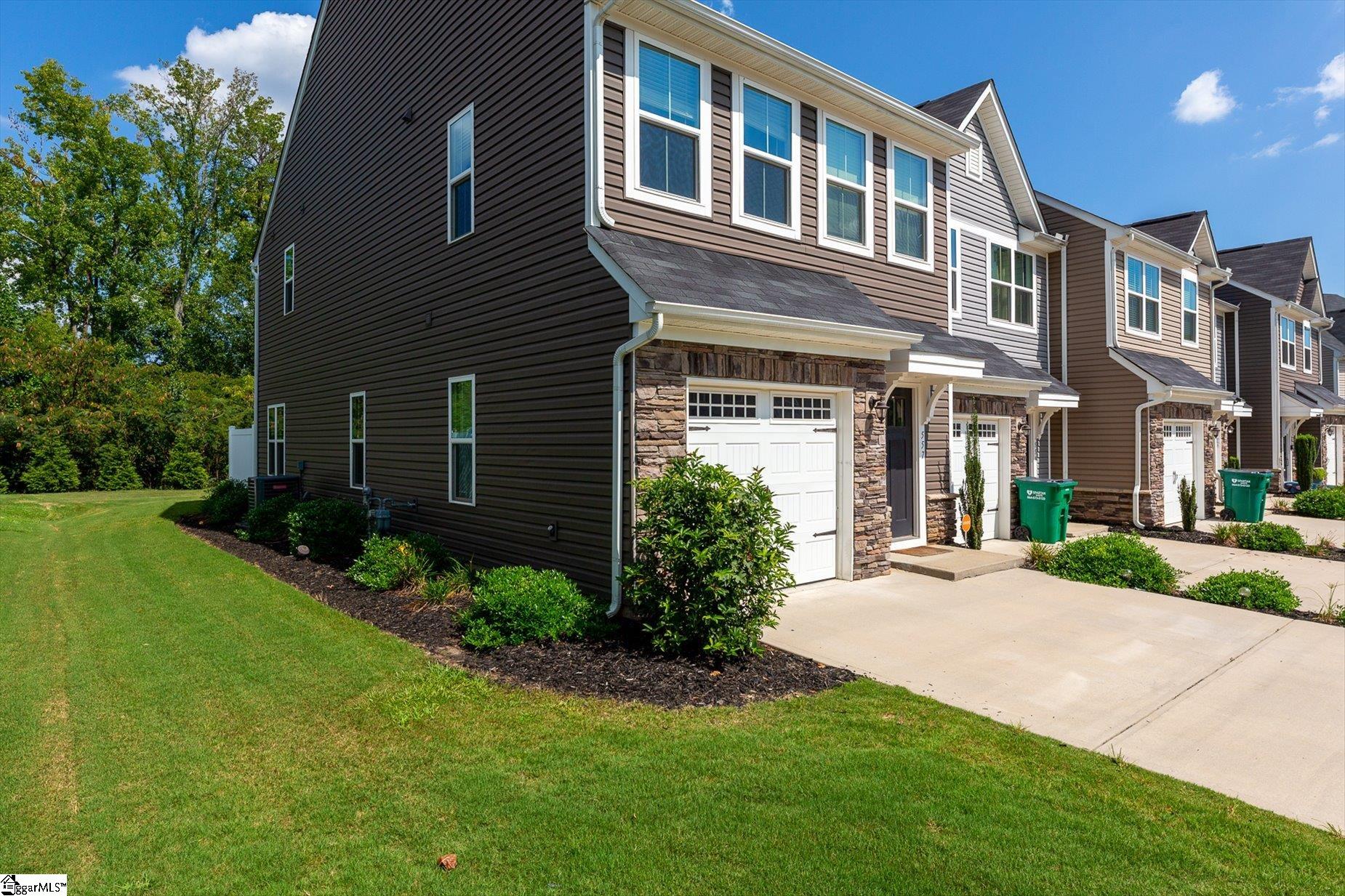 557 Preakness Run Property Photo 5
