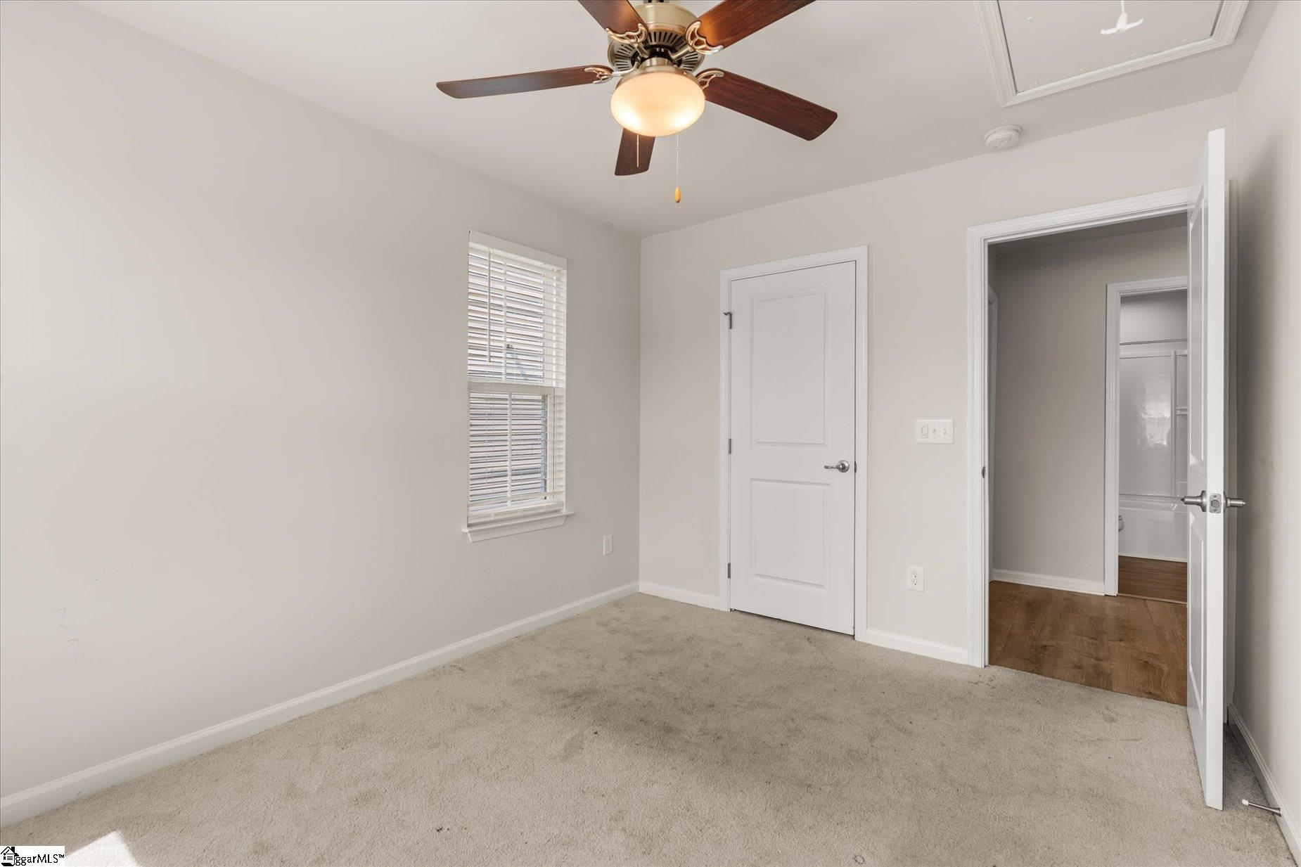 557 Preakness Run Property Photo 32