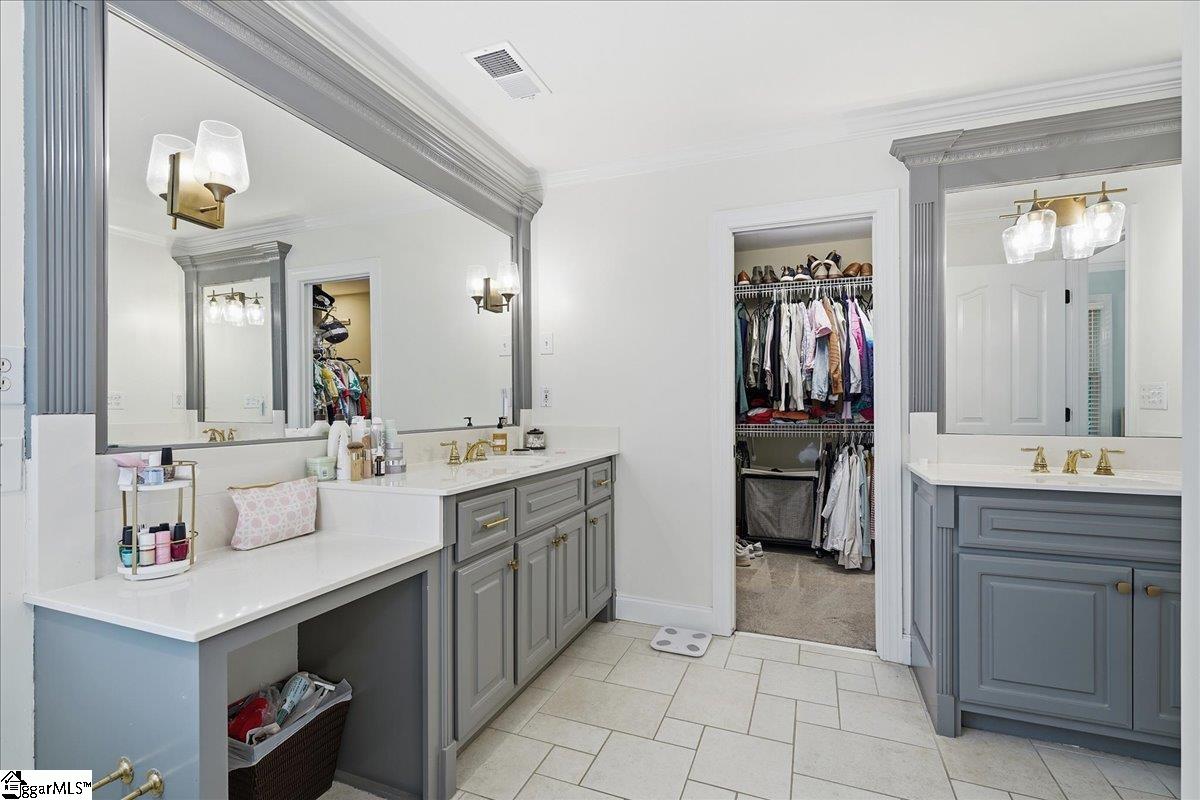 309 Chancellors Park Court Property Photo 27