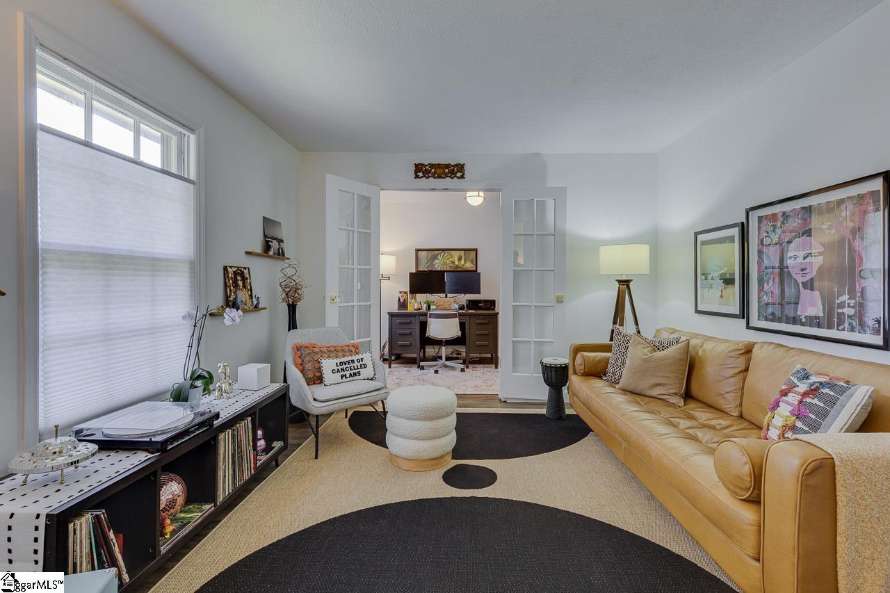279 Brookfield Road Property Photo 4