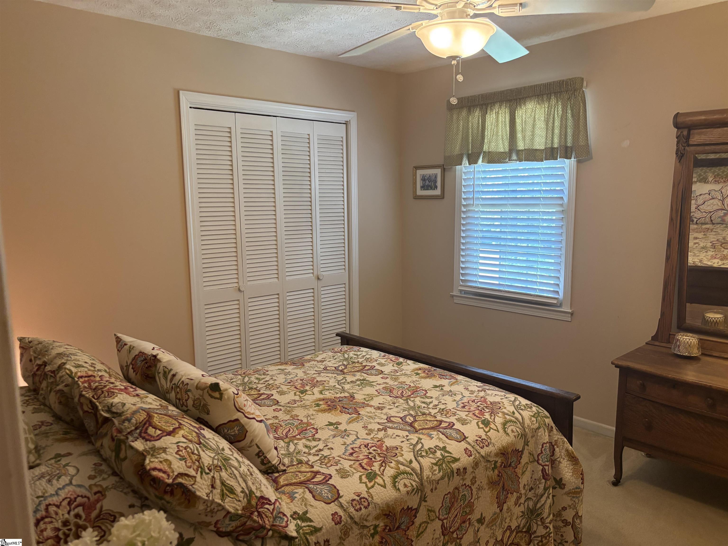100 Laconia Drive Property Photo 11