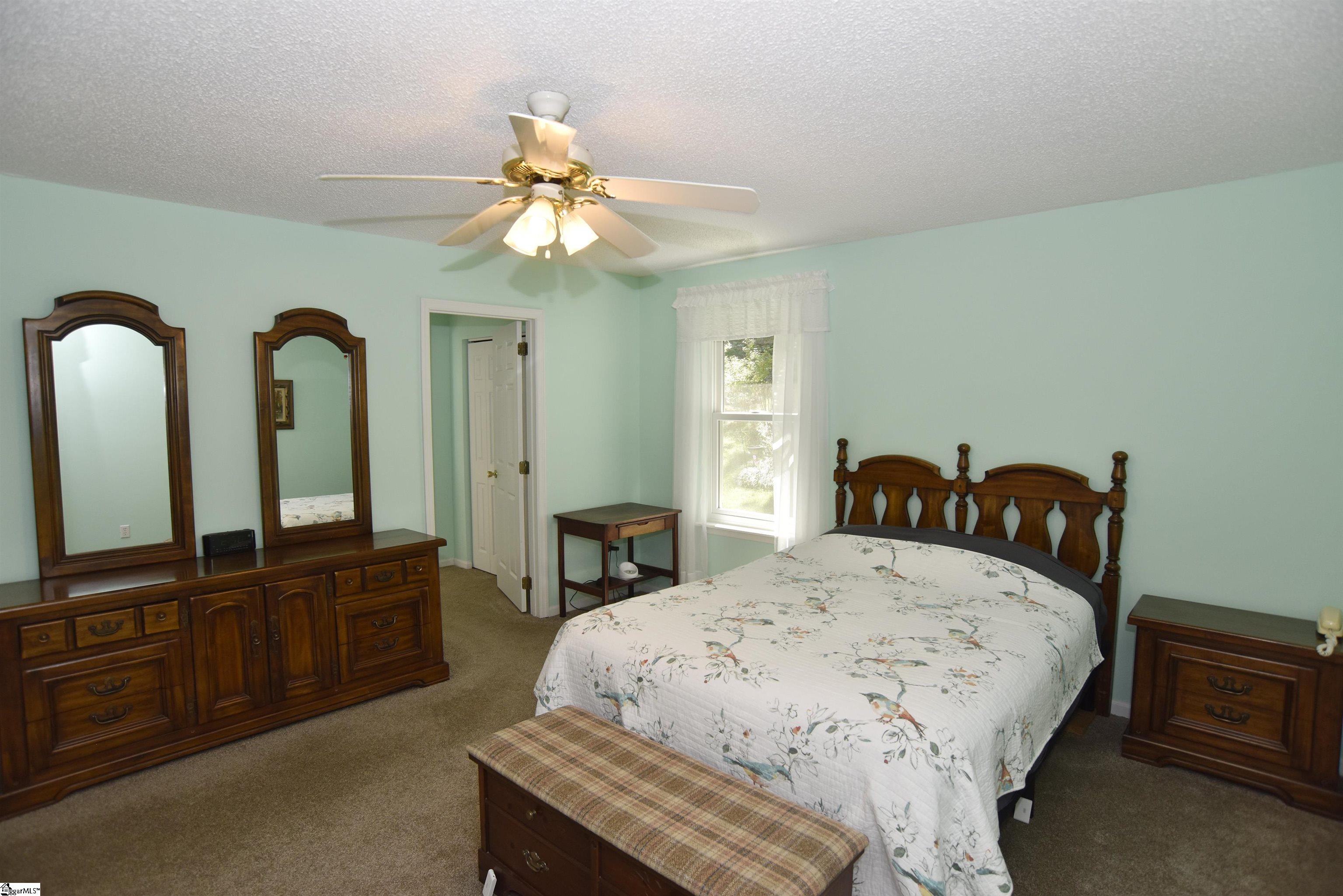 200 Sheffield Road Property Photo 19