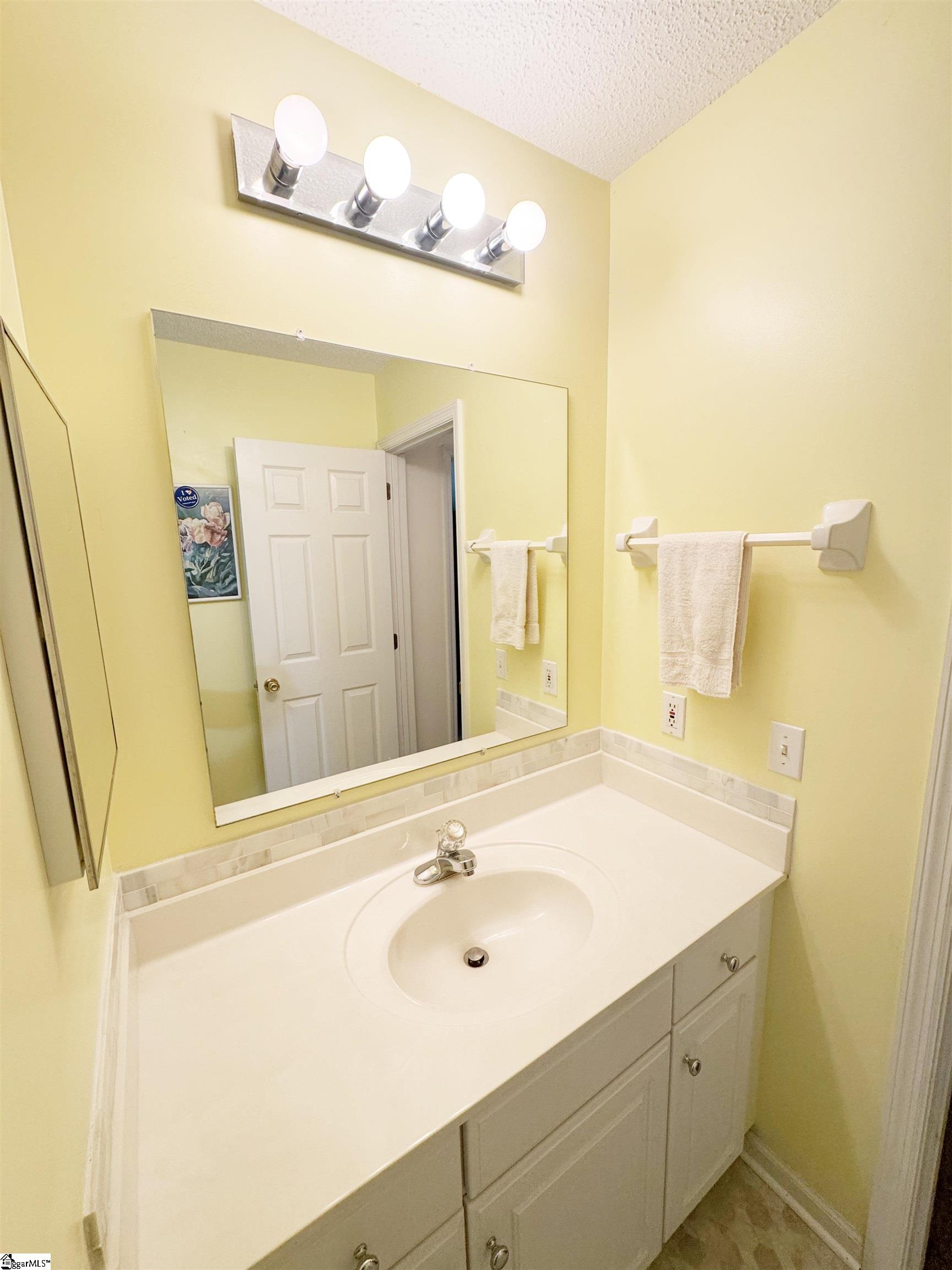 200 Sheffield Road Property Photo 29