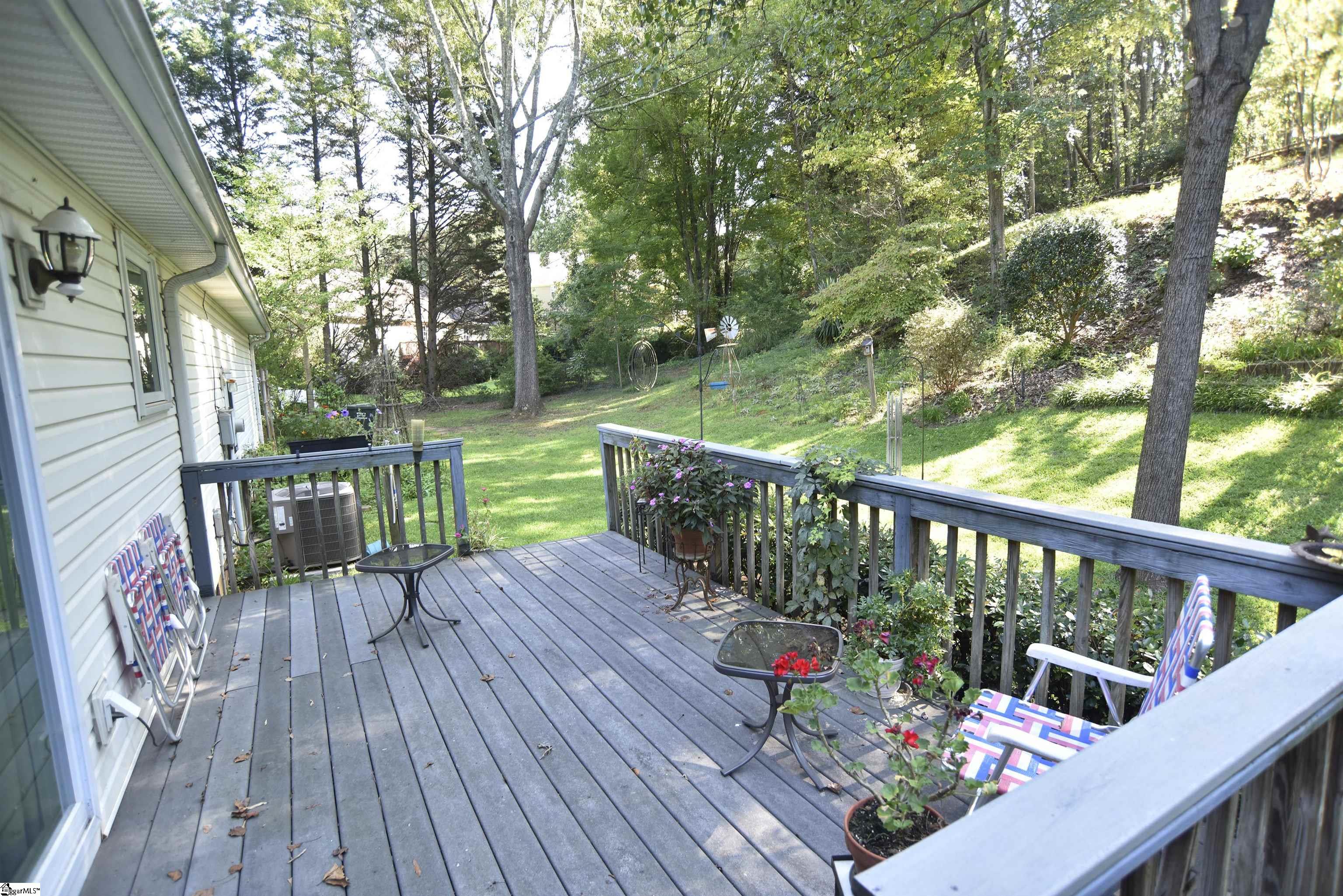 200 Sheffield Road Property Photo 34