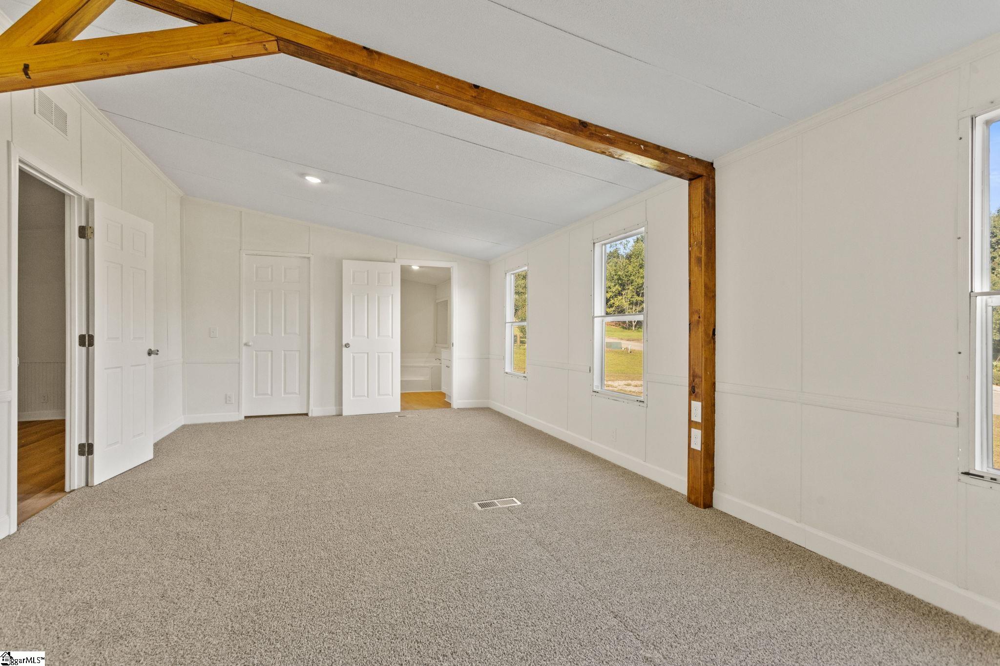 101 Redfern Court Property Photo 18