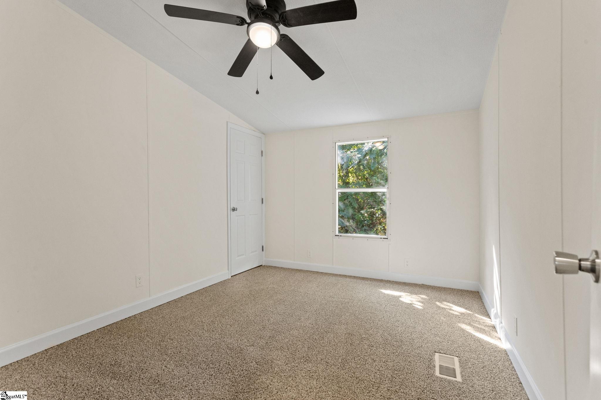 101 Redfern Court Property Photo 27