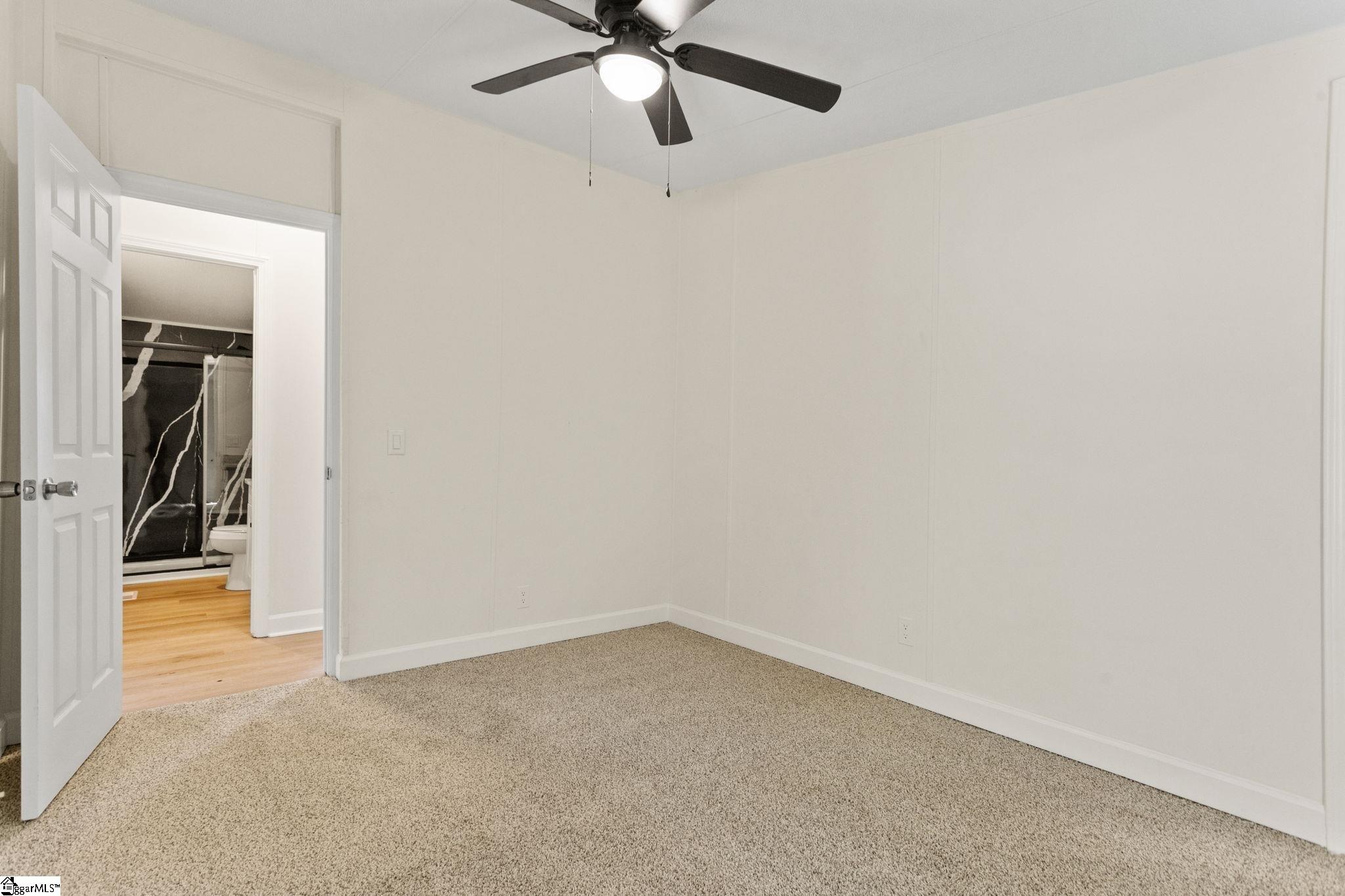 101 Redfern Court Property Photo 28