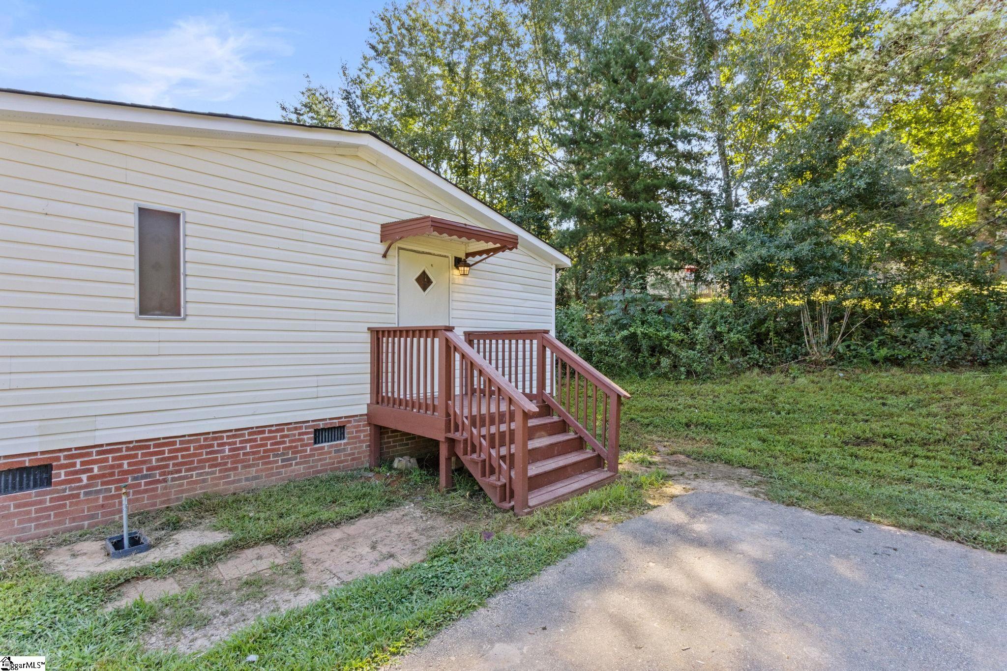 101 Redfern Court Property Photo 29