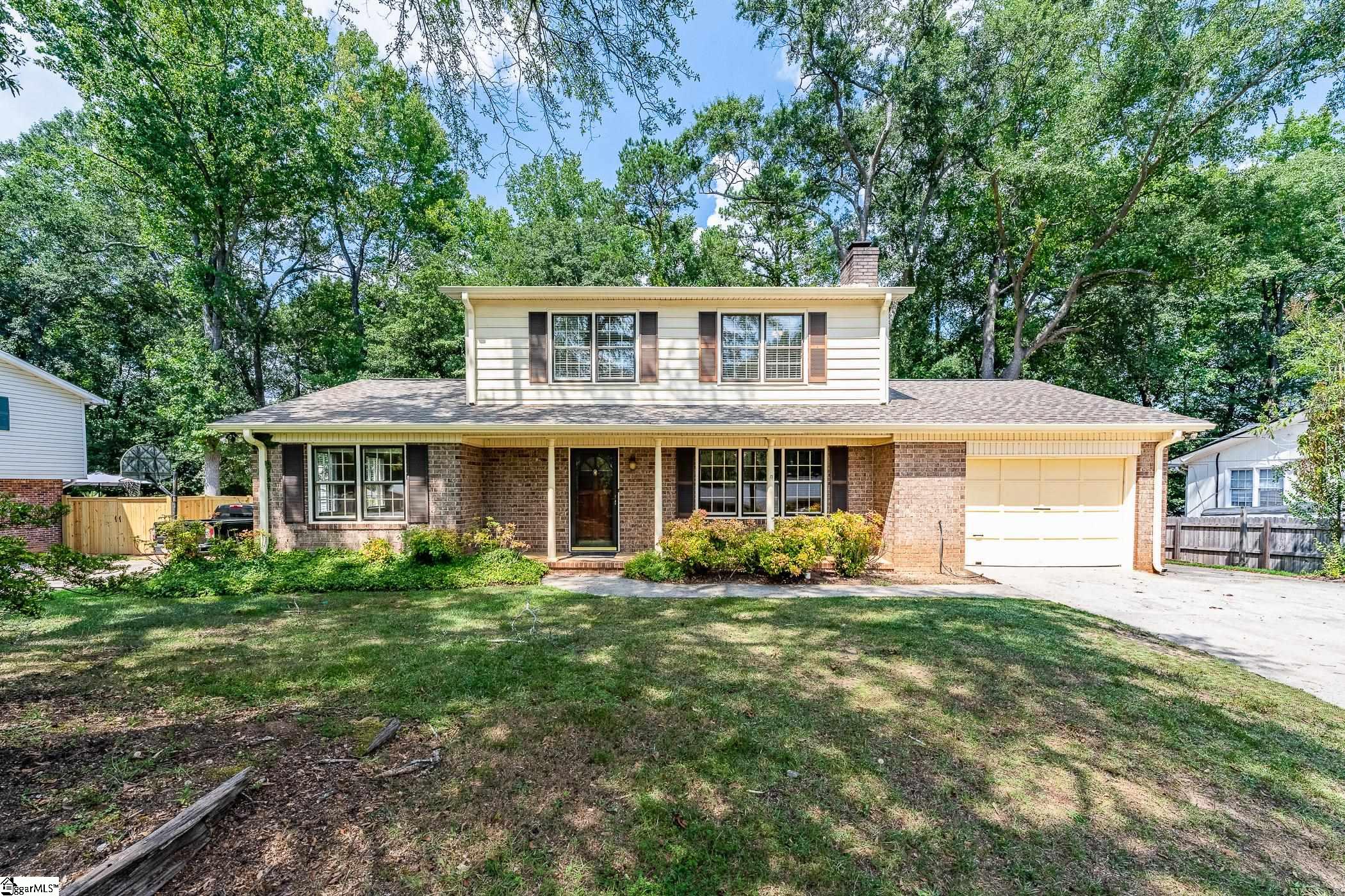 121 Brookbend Road Property Photo 1